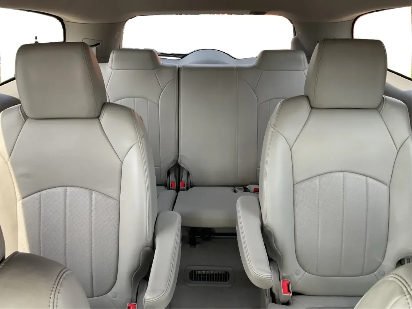 2015 Buick Enclave Leather (5GAKVBKD7FJ) with an 3.6L V-6 gasoline direct injection engine, located at 1951 S Dayton Lakeview Rd., New Carlisle, OH, 45344, (937) 908-9800, 39.890999, -84.050255 - **Adventure Awaits with the 2015 Buick Enclave at Advantage Car and Credit New Carlisle**<br /> <br /> If you're searching for the perfect vehicle for family road trips, daily commutes, or weekend getaways, look no further than the 2015 Buick Enclave. This luxurious SUV seamlessly combines style, s - Photo#14