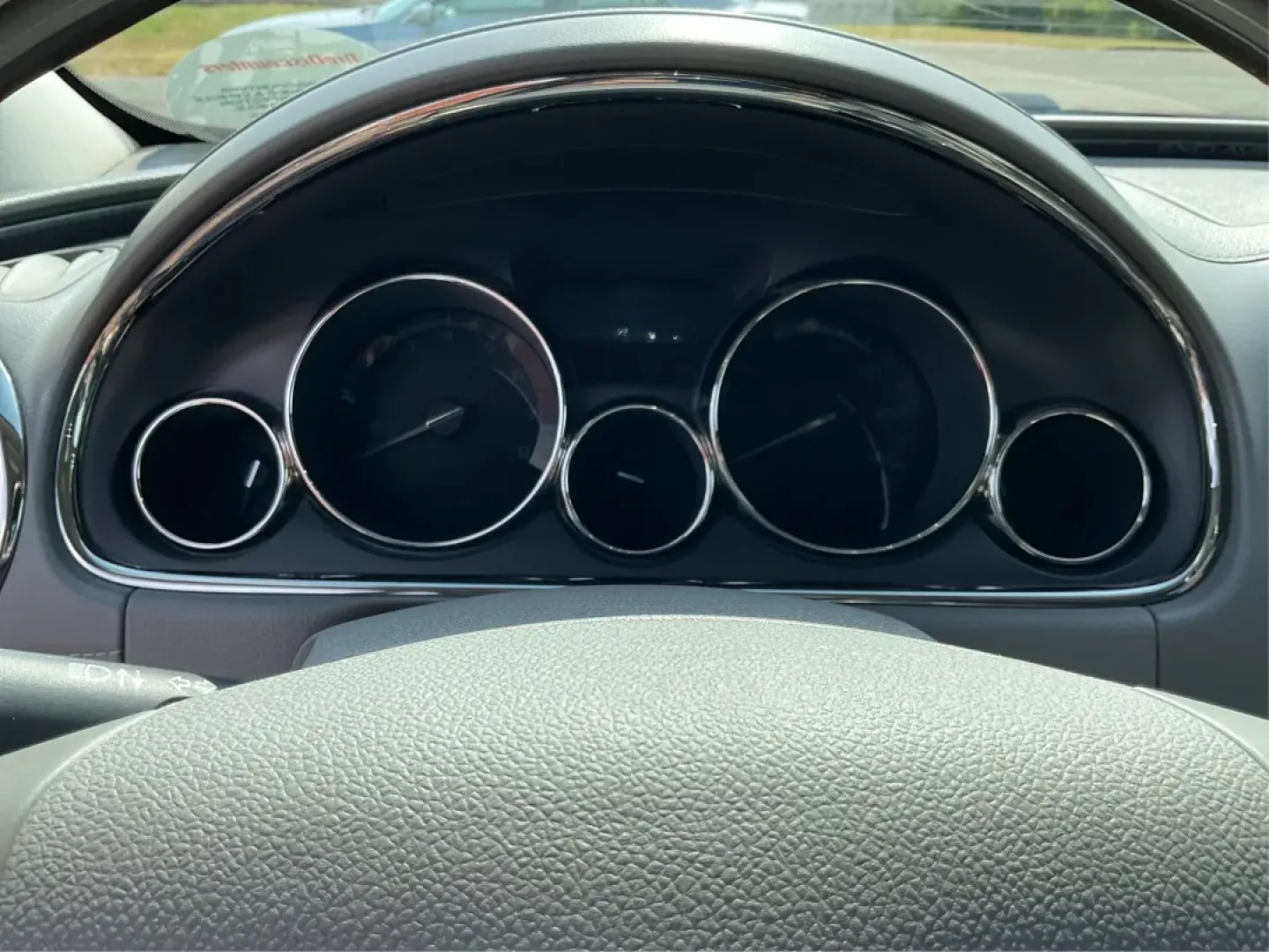 2015 Buick Enclave Leather (5GAKVBKD7FJ) with an 3.6L V-6 gasoline direct injection engine, located at 1951 S Dayton Lakeview Rd., New Carlisle, OH, 45344, (937) 908-9800, 39.890999, -84.050255 - **Adventure Awaits with the 2015 Buick Enclave at Advantage Car and Credit New Carlisle**<br /> <br /> If you're searching for the perfect vehicle for family road trips, daily commutes, or weekend getaways, look no further than the 2015 Buick Enclave. This luxurious SUV seamlessly combines style, s - Photo#15