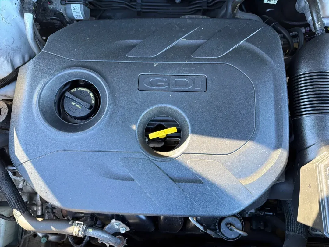 2017 Hyundai Tucson SE Plus (KM8J3CA41HU) with an Nu 2L I-4 gasoline direct injection engine, located at 8750 N County Rd 25A, Piqua, OH, 45356, (937) 908-9800, 40.164391, -84.232513 - ### Discover Your Next Adventure with the 2017 Hyundai Tucson SE Plus!<br /> <br /> Are you ready to elevate your road trips and daily commutes? The 2017 Hyundai Tucson SE Plus, now available at Advantage Car and Credit in Vandalia, OH, is the ideal SUV for a lifestyle rich in adventure and comfort. - Photo#11