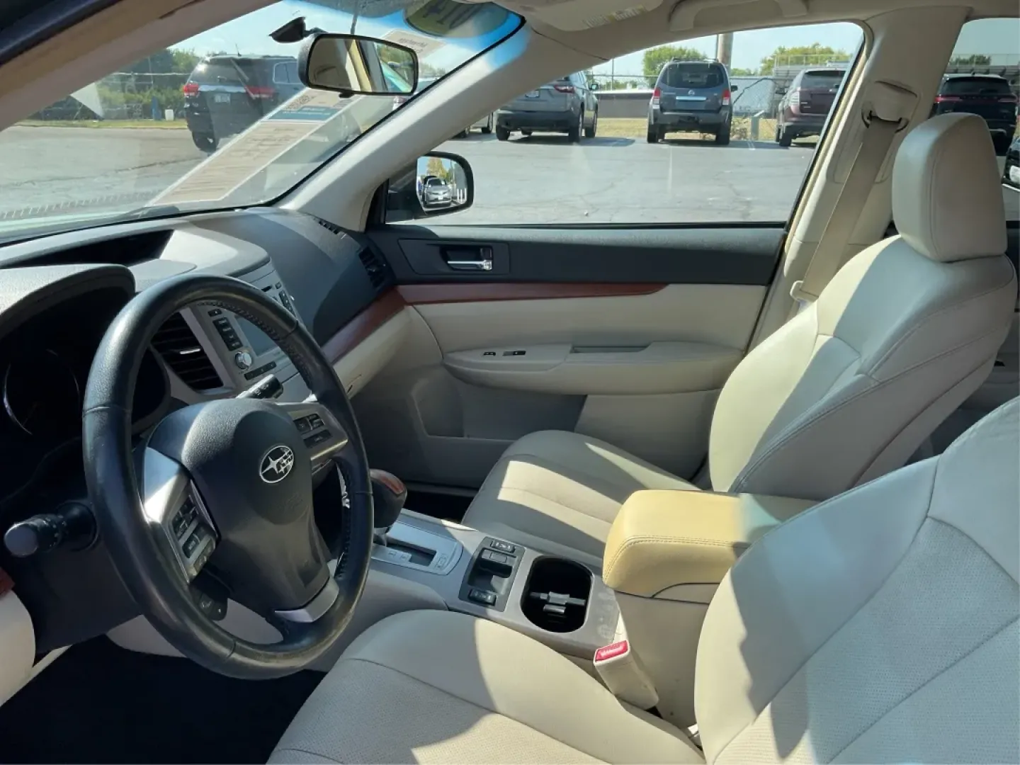 2014 Subaru Outback 2.5i Limited (4S4BRBKC6E3) with an 2.5L H-4 DOHC engine, located at 1184 Kauffman Ave, Fairborn, OH, 45324, (937) 908-9800, 39.807072, -84.030914 - **Adventure Awaits with the 2014 Subaru Outback 2.5i Limited!**<br /> <br /> Are you ready to embrace your adventurous side? The 2014 Subaru Outback 2.5i Limited is the perfect companion for weekend getaways, family road trips, or your daily commute. With its rugged utility body and advanced capabil - Photo#8