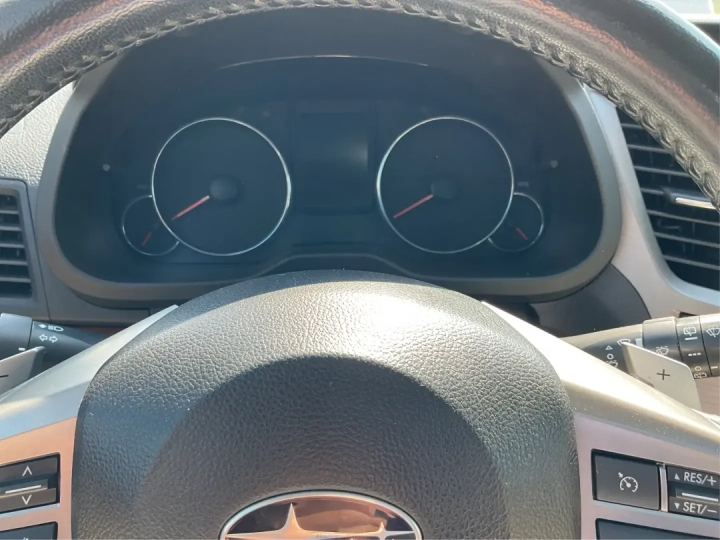 2014 Subaru Outback 2.5i Limited (4S4BRBKC6E3) with an 2.5L H-4 DOHC engine, located at 1184 Kauffman Ave, Fairborn, OH, 45324, (937) 908-9800, 39.807072, -84.030914 - **Adventure Awaits with the 2014 Subaru Outback 2.5i Limited!**<br /> <br /> Are you ready to embrace your adventurous side? The 2014 Subaru Outback 2.5i Limited is the perfect companion for weekend getaways, family road trips, or your daily commute. With its rugged utility body and advanced capabil - Photo#14