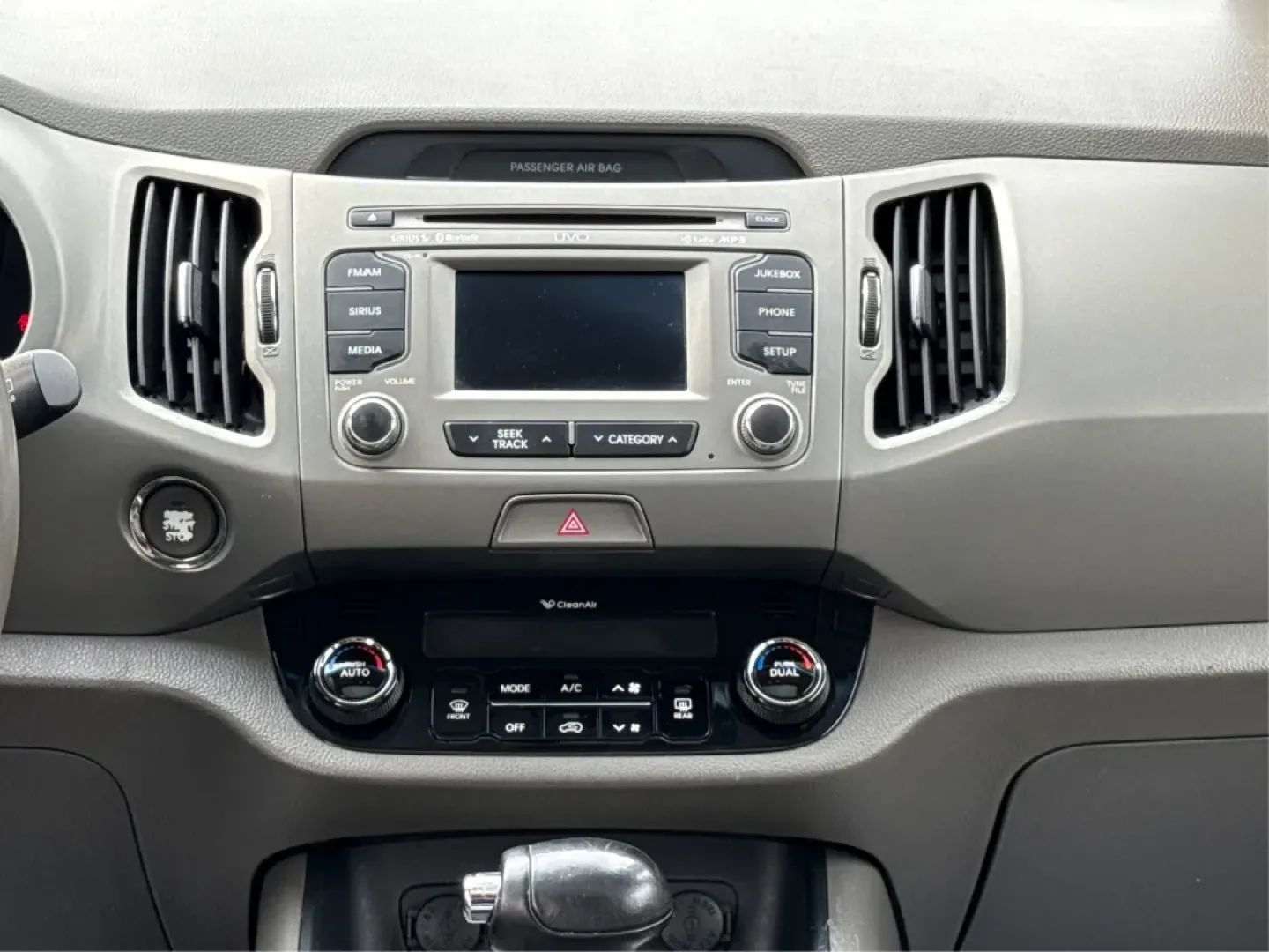 2013 Kia Sportage EX (KNDPCCA24D7) with an 2.4L I-4 DOHC engine, located at 1099 N County Rd 25A, Troy, OH, 45373, (937) 908-9800, 40.057079, -84.212883 - **Discover the Perfect Crossover for Your Active Lifestyle: 2013 Kia Sportage EX at Advantage Car and Credit in Troy, OH!**<br /> <br /> Are you ready to elevate your adventures? The 2013 Kia Sportage EX is a versatile crossover designed for families on the go, weekend warriors, or anyone looking to - Photo#13