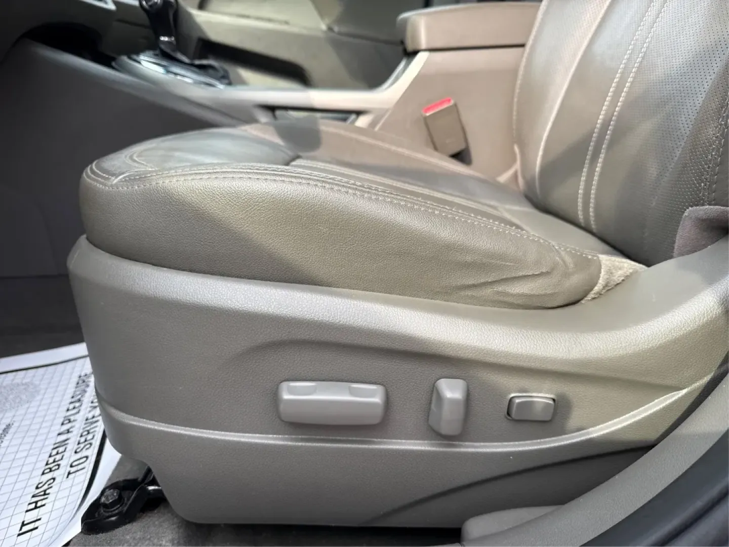 2013 Kia Sportage EX (KNDPCCA24D7) with an 2.4L I-4 DOHC engine, located at 1099 N County Rd 25A, Troy, OH, 45373, (937) 908-9800, 40.057079, -84.212883 - **Discover the Perfect Crossover for Your Active Lifestyle: 2013 Kia Sportage EX at Advantage Car and Credit in Troy, OH!**<br /> <br /> Are you ready to elevate your adventures? The 2013 Kia Sportage EX is a versatile crossover designed for families on the go, weekend warriors, or anyone looking to - Photo#18