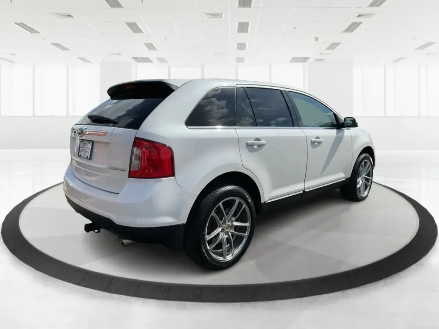 2014 Ford Edge Limited (2FMDK3KCXEB) with an Other engine, located at 1230 East Main St, Xenia, OH, 45385, (937) 908-9800, 39.688026, -83.910172 - **Unleash Your Adventurous Side with the 2014 Ford Edge Limited - Perfect for Family Road Trips and Weekend Getaways!**<br /> <br /> Are you ready to elevate your driving experience? Look no further than this stunning 2014 Ford Edge Limited, available exclusively at Advantage Car and Credit in Xenia - Photo#2