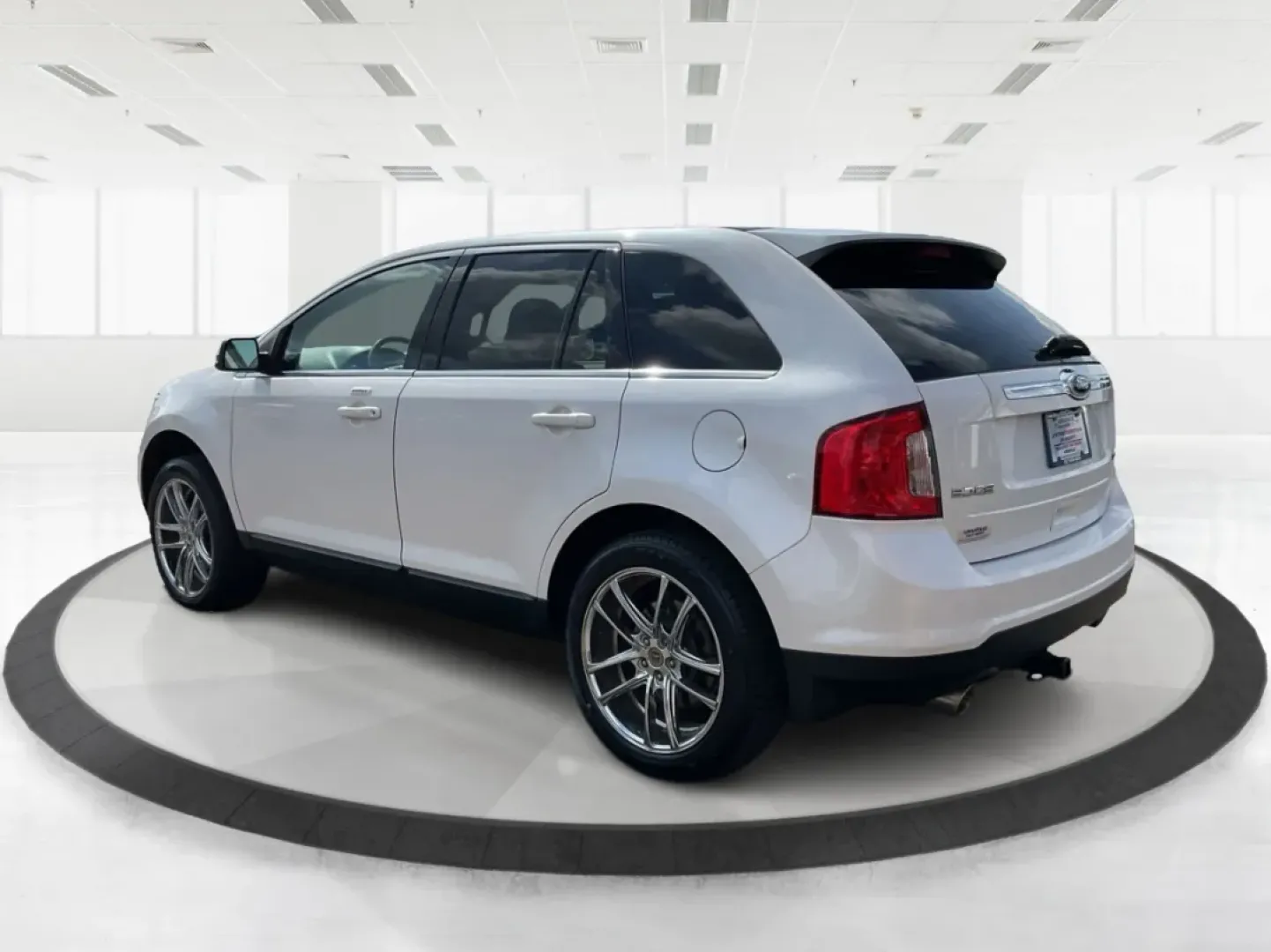 2014 Ford Edge Limited (2FMDK3KCXEB) with an Other engine, located at 1230 East Main St, Xenia, OH, 45385, (937) 908-9800, 39.688026, -83.910172 - **Unleash Your Adventurous Side with the 2014 Ford Edge Limited - Perfect for Family Road Trips and Weekend Getaways!**<br /> <br /> Are you ready to elevate your driving experience? Look no further than this stunning 2014 Ford Edge Limited, available exclusively at Advantage Car and Credit in Xenia - Photo#4