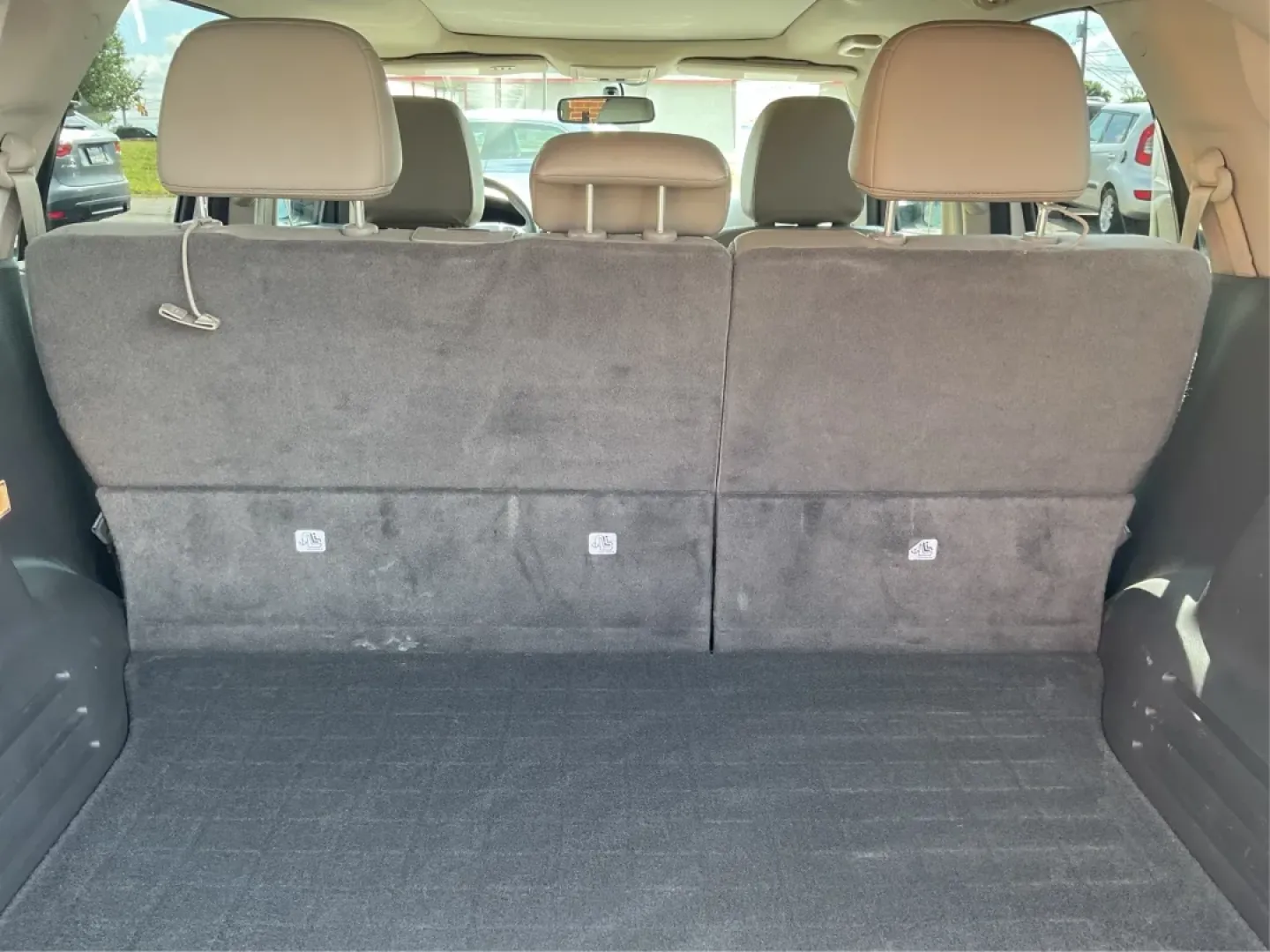 2014 Ford Edge Limited (2FMDK3KCXEB) with an Other engine, located at 1230 East Main St, Xenia, OH, 45385, (937) 908-9800, 39.688026, -83.910172 - **Unleash Your Adventurous Side with the 2014 Ford Edge Limited - Perfect for Family Road Trips and Weekend Getaways!**<br /> <br /> Are you ready to elevate your driving experience? Look no further than this stunning 2014 Ford Edge Limited, available exclusively at Advantage Car and Credit in Xenia - Photo#12