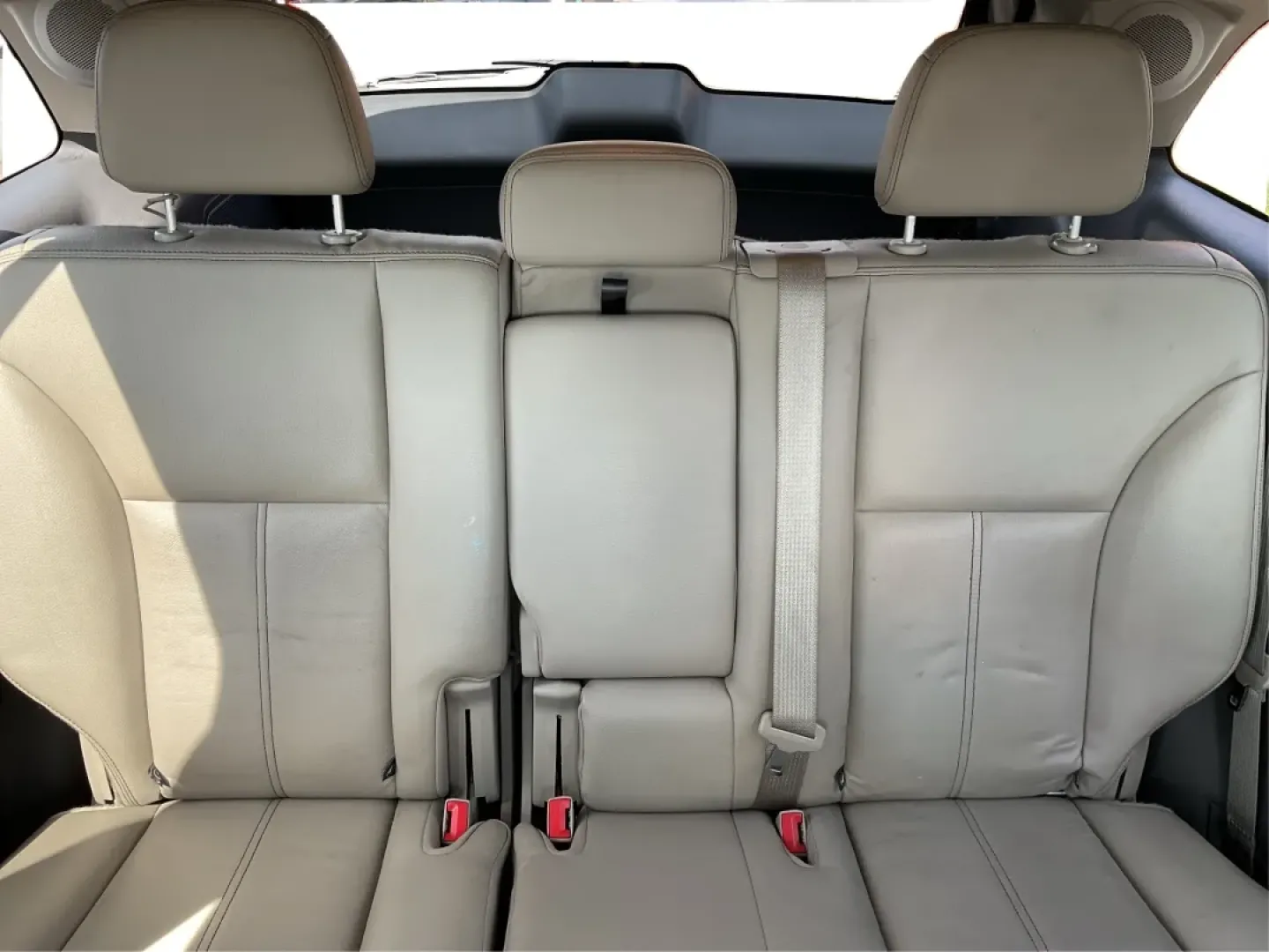 2014 Ford Edge Limited (2FMDK3KCXEB) with an Other engine, located at 1230 East Main St, Xenia, OH, 45385, (937) 908-9800, 39.688026, -83.910172 - **Unleash Your Adventurous Side with the 2014 Ford Edge Limited - Perfect for Family Road Trips and Weekend Getaways!**<br /> <br /> Are you ready to elevate your driving experience? Look no further than this stunning 2014 Ford Edge Limited, available exclusively at Advantage Car and Credit in Xenia - Photo#14