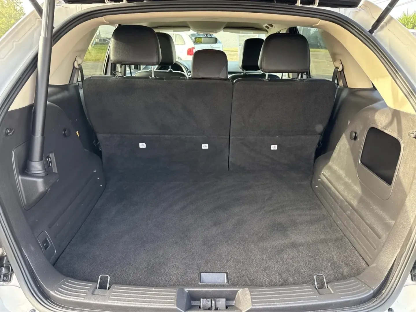 2013 Ford Edge SEL (2FMDK3JC0DB) with an Other engine, located at 4508 South Dixie Dr, Moraine, OH, 45439, (937) 908-9800, 39.689976, -84.218452 - **Discover Adventure in the 2013 Ford Edge SEL SUV at Advantage Car and Credit - Moraine!**<br /> <br /> Are you ready to embrace a lifestyle filled with adventure, comfort, and reliability? Look no further than this stunning **2013 Ford Edge SEL** SUV! With its spacious interior and robust features - Photo#12