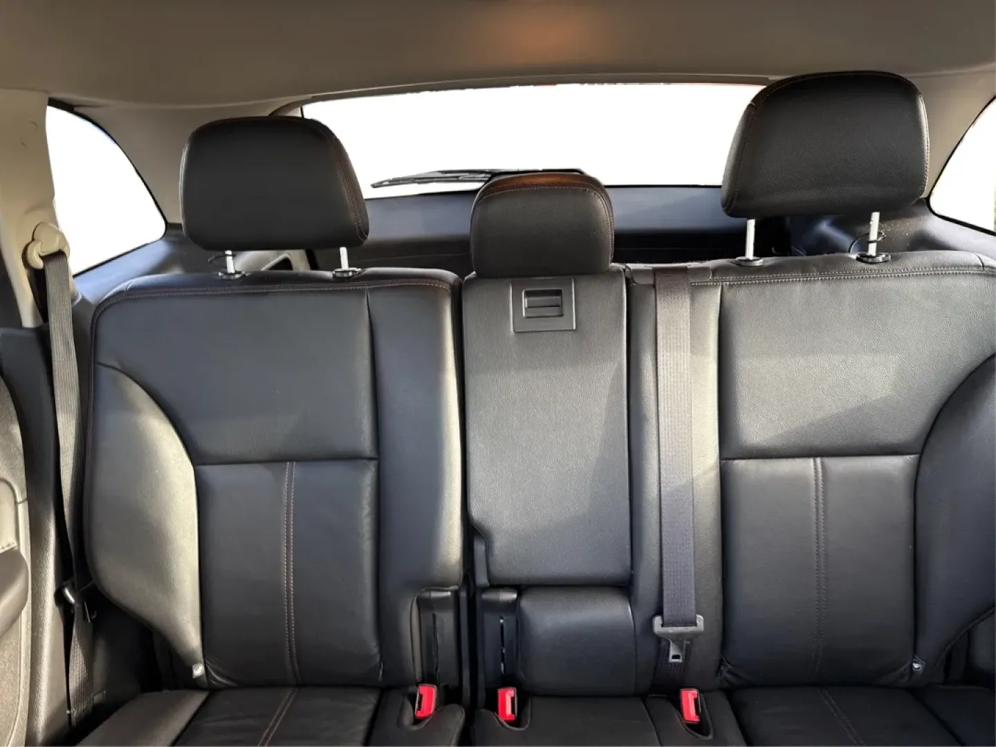 2013 Ford Edge SEL (2FMDK3JC0DB) with an Other engine, located at 4508 South Dixie Dr, Moraine, OH, 45439, (937) 908-9800, 39.689976, -84.218452 - **Discover Adventure in the 2013 Ford Edge SEL SUV at Advantage Car and Credit - Moraine!**<br /> <br /> Are you ready to embrace a lifestyle filled with adventure, comfort, and reliability? Look no further than this stunning **2013 Ford Edge SEL** SUV! With its spacious interior and robust features - Photo#14