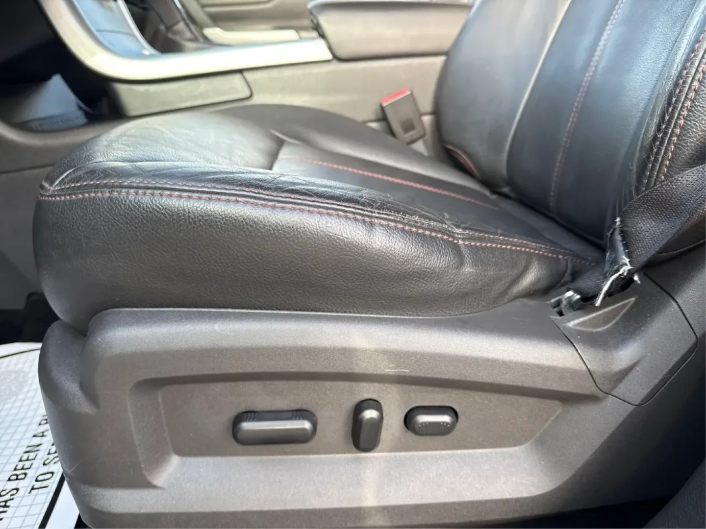 2013 Ford Edge SEL (2FMDK3JC0DB) with an Other engine, located at 4508 South Dixie Dr, Moraine, OH, 45439, (937) 908-9800, 39.689976, -84.218452 - **Discover Adventure in the 2013 Ford Edge SEL SUV at Advantage Car and Credit - Moraine!**<br /> <br /> Are you ready to embrace a lifestyle filled with adventure, comfort, and reliability? Look no further than this stunning **2013 Ford Edge SEL** SUV! With its spacious interior and robust features - Photo#18