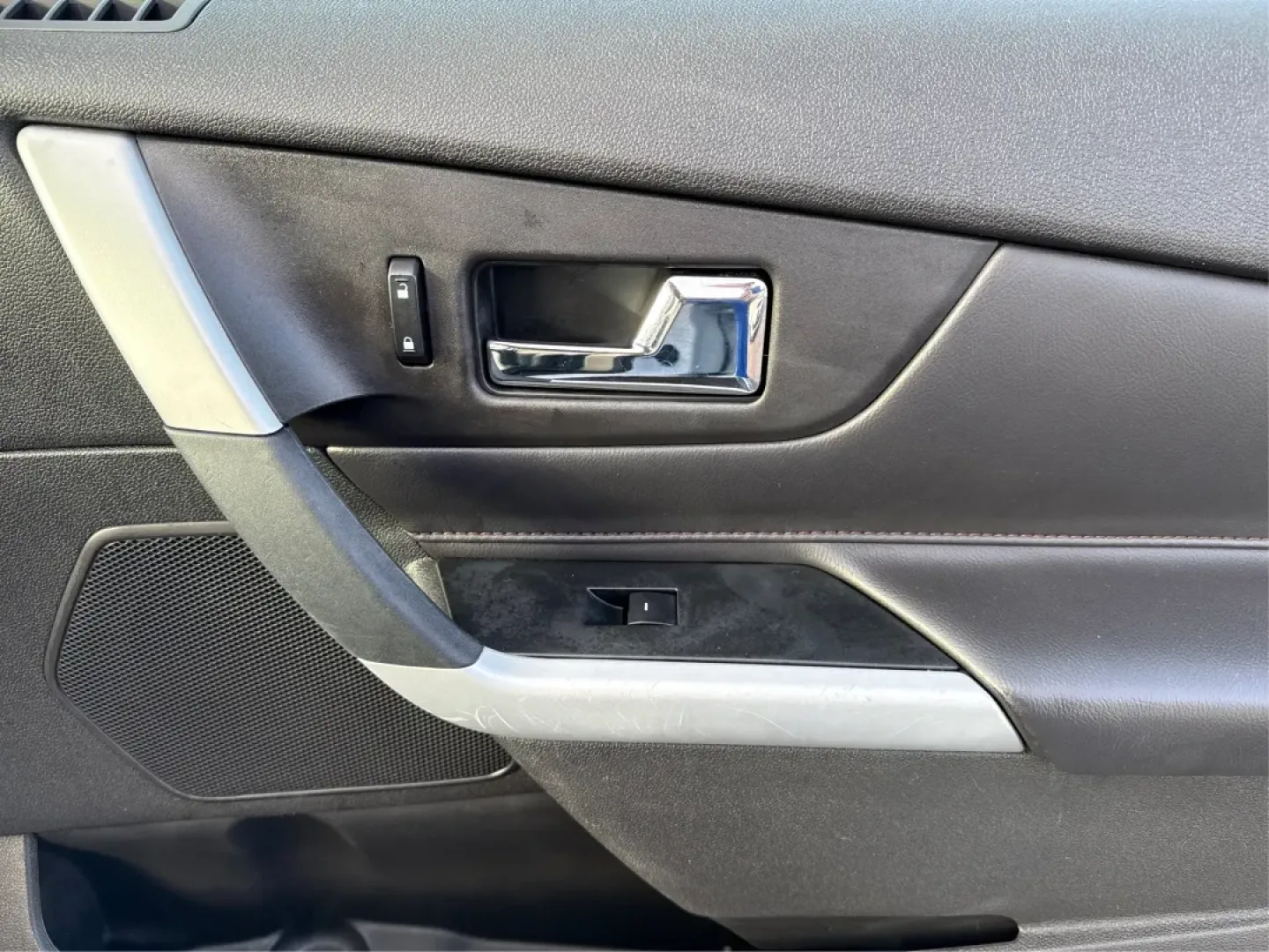 2013 Ford Edge SEL (2FMDK3JC0DB) with an Other engine, located at 4508 South Dixie Dr, Moraine, OH, 45439, (937) 908-9800, 39.689976, -84.218452 - **Discover Adventure in the 2013 Ford Edge SEL SUV at Advantage Car and Credit - Moraine!**<br /> <br /> Are you ready to embrace a lifestyle filled with adventure, comfort, and reliability? Look no further than this stunning **2013 Ford Edge SEL** SUV! With its spacious interior and robust features - Photo#20