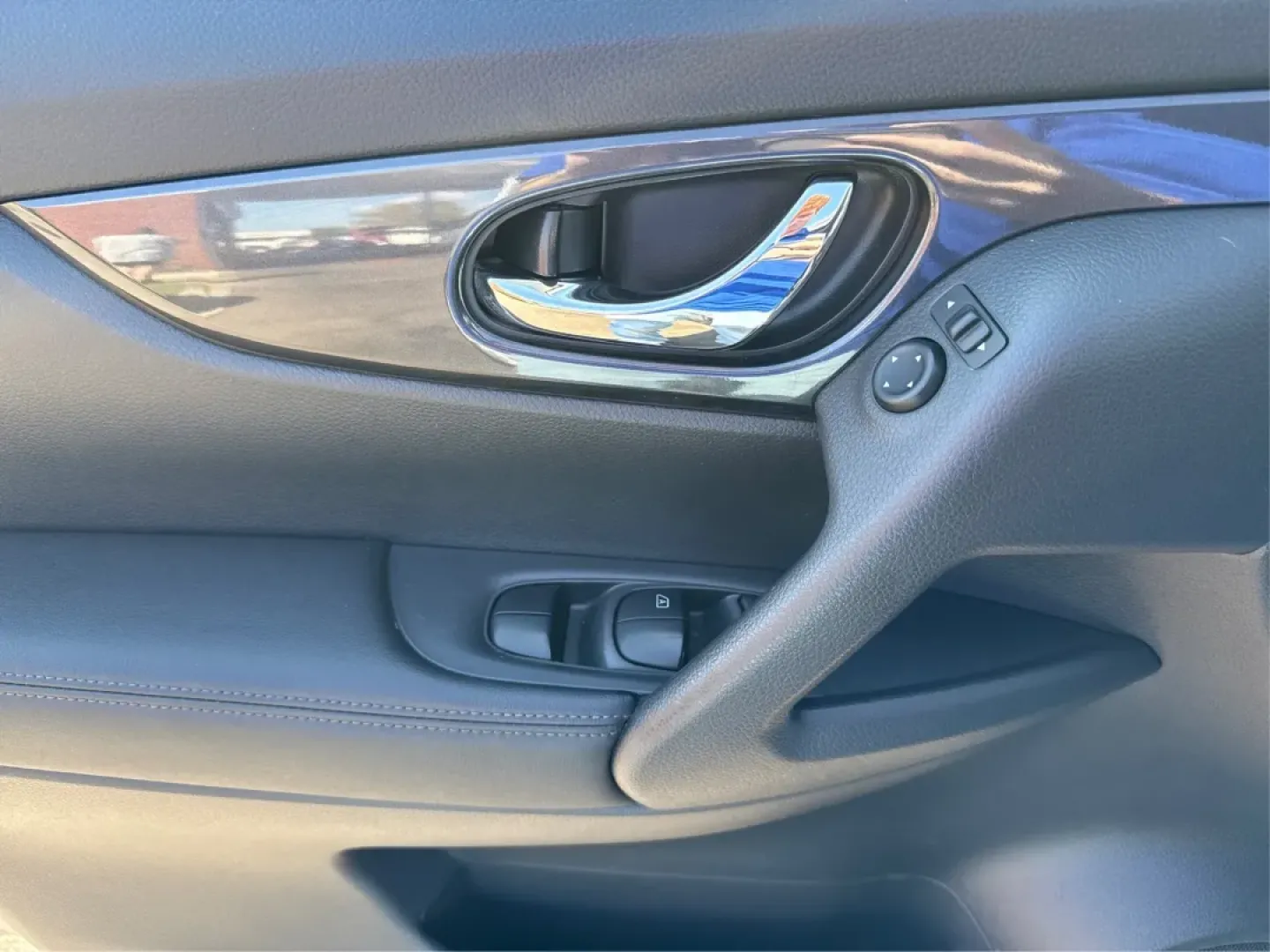 2018 Nissan Rogue SV (KNMAT2MV7JP) with an 2.5L I-4 DOHC engine, located at 8750 N County Rd 25A, Piqua, OH, 45356, (937) 908-9800, 40.164391, -84.232513 - **Adventure Awaits with the 2018 Nissan Rogue SV Perfect for Your Lifestyle!**<br /> <br /> Are you ready to elevate your driving experience? The 2018 Nissan Rogue SV, with its impeccable blend of style, comfort, and versatility, is designed for those who crave adventure without sacrificing practic - Photo#19