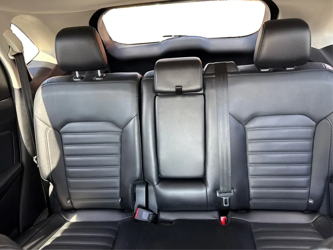 2017 Ford Edge SEL (2FMPK4J9XHB) with an Other engine, located at 1099 N County Rd 25A, Troy, OH, 45373, (937) 908-9800, 40.057079, -84.212883 - **Discover Your Next Adventure with the 2017 Ford Edge SEL at Advantage Car and Credit!**<br /> <br /> Are you ready to elevate your driving experience? The 2017 Ford Edge SEL is not just a vehicle; it's a lifestyle choice that caters to your every need-whether you're a busy professional looking for - Photo#14