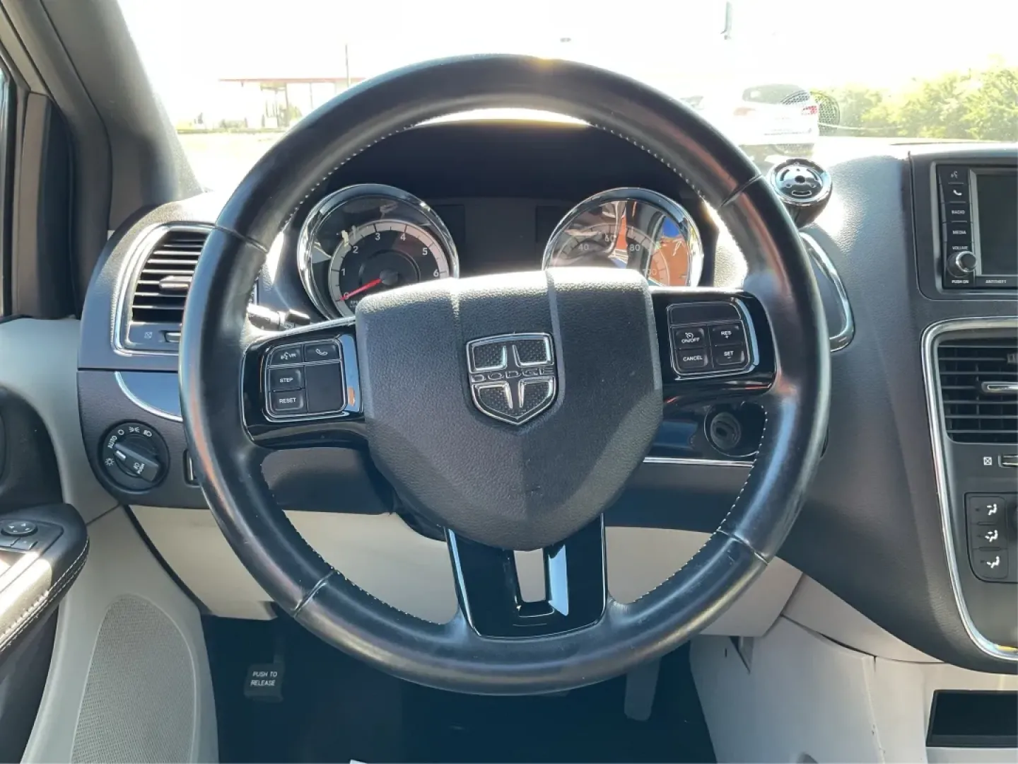 2017 Dodge Grand Caravan SXT (2C4RDGCG5HR) with an Pentastar 3.6L V-6 DOHC engine, located at 1230 East Main St, Xenia, OH, 45385, (937) 908-9800, 39.688026, -83.910172 - **Adventure Awaits with the 2017 Dodge Grand Caravan SXT in Fairborn, OH!**<br /> <br /> Are you looking for the perfect vehicle to accommodate your growing family or to embark on weekend adventures? Look no further! The 2017 Dodge Grand Caravan SXT is designed for those who prioritize space, comfor - Photo#16