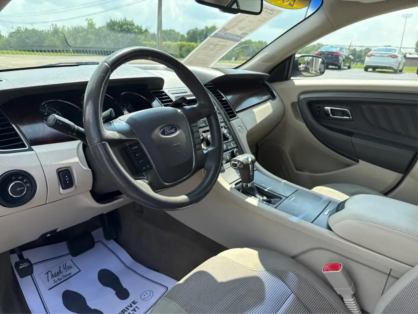 2011 Ford Taurus SEL (1FAHP2EW3BG) with an Duratec 3.5L V-6 DOHC engine, located at 880 E. National Road, Vandalia, OH, 45377, (937) 908-9800, 39.891918, -84.183594 - Experience the perfect blend of comfort, style, and reliability with the 2011 Ford Taurus SEL, a sedan that is truly designed for modern life. Whether you're commuting to work, transporting your growing family, or heading out for weekend adventures, this vehicle caters to a variety of lifestyles. Av - Photo#9