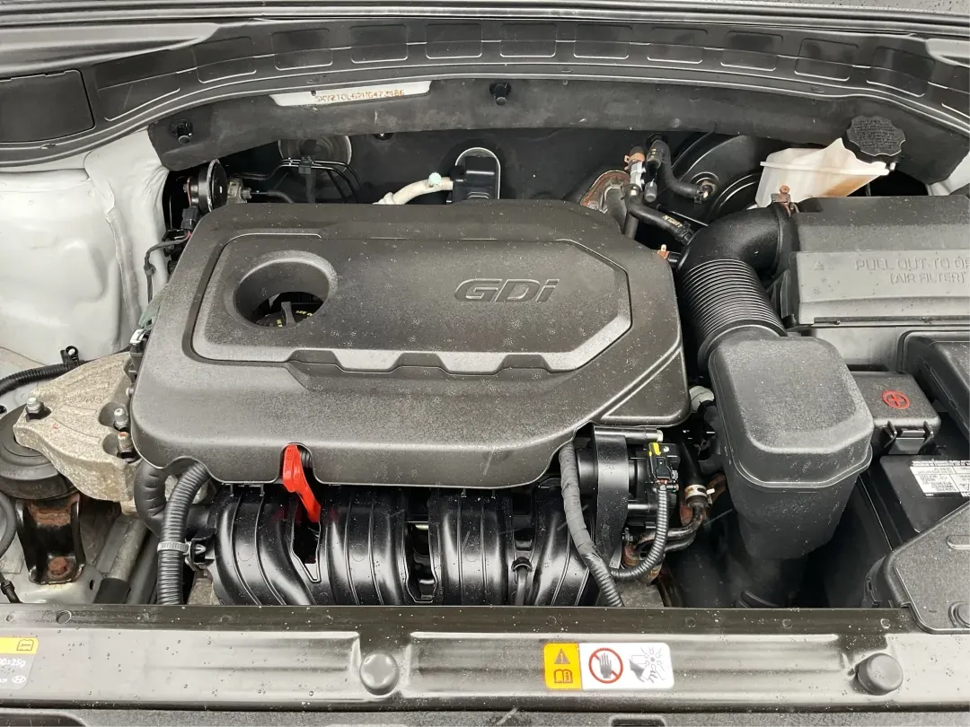 2017 Hyundai Santa Fe 2.4L (5XYZTDLB2HG) with an Theta II 2.4L I-4 gasoline direct injection engine, located at 1951 S Dayton Lakeview Rd., New Carlisle, OH, 45344, (937) 908-9800, 39.890999, -84.050255 - Discover the perfect blend of comfort, capability, and style with the 2017 Hyundai Santa Fe, now available at Advantage Car and Credit, located at 1184 Kauffman Ave, Fairborn, OH 45324. This versatile SUV is an excellent choice for growing families, weekend adventurers, or budget-conscious buyers lo - Photo#11