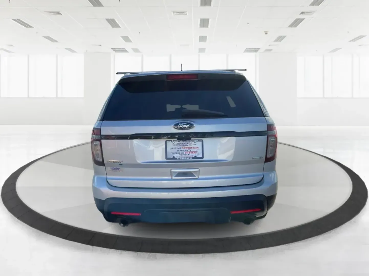 2015 Ford Explorer Sport (1FM5K8GT4FG) with an EcoBoost 3.5L V-6 gasoline direct injection engine, located at 1230 East Main St, Xenia, OH, 45385, (937) 908-9800, 39.688026, -83.910172 - **Elevate Your Adventures with a 2015 Ford Explorer Sport at Advantage Car and Credit Xenia!**<br /> <br /> Are you ready to embark on unforgettable adventures with your family or friends? The 2015 Ford Explorer Sport is designed to be your perfect companion for weekend getaways, daily commutes, an - Photo#3