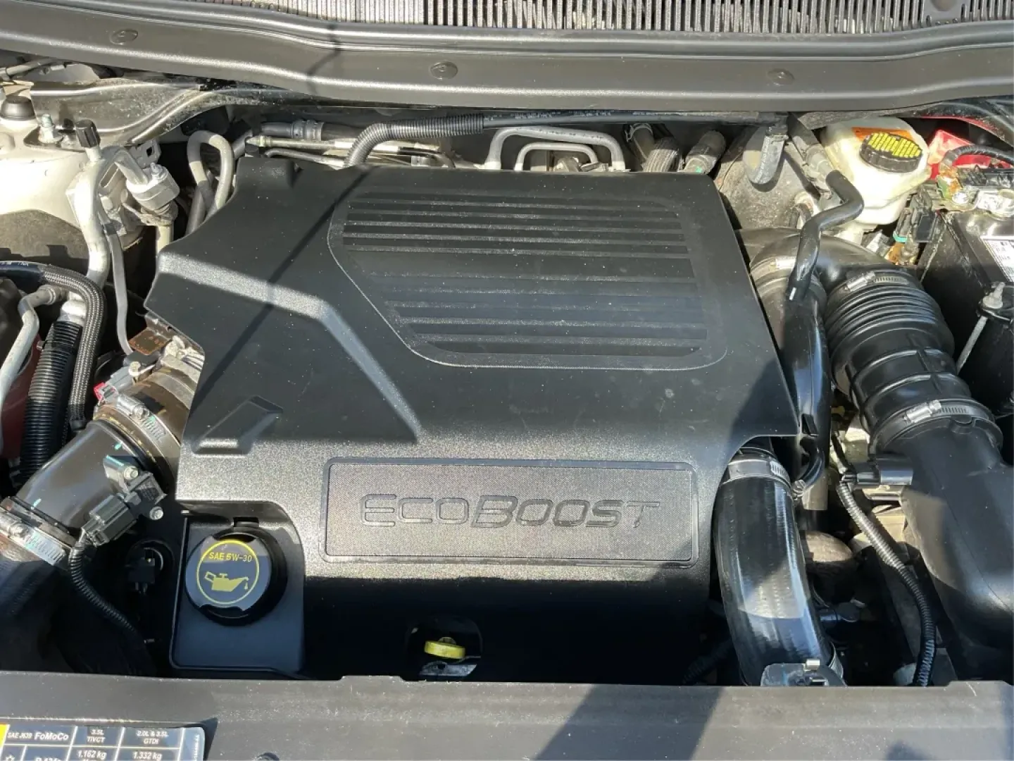 2015 Ford Explorer Sport (1FM5K8GT4FG) with an EcoBoost 3.5L V-6 gasoline direct injection engine, located at 1230 East Main St, Xenia, OH, 45385, (937) 908-9800, 39.688026, -83.910172 - **Elevate Your Adventures with a 2015 Ford Explorer Sport at Advantage Car and Credit Xenia!**<br /> <br /> Are you ready to embark on unforgettable adventures with your family or friends? The 2015 Ford Explorer Sport is designed to be your perfect companion for weekend getaways, daily commutes, an - Photo#11