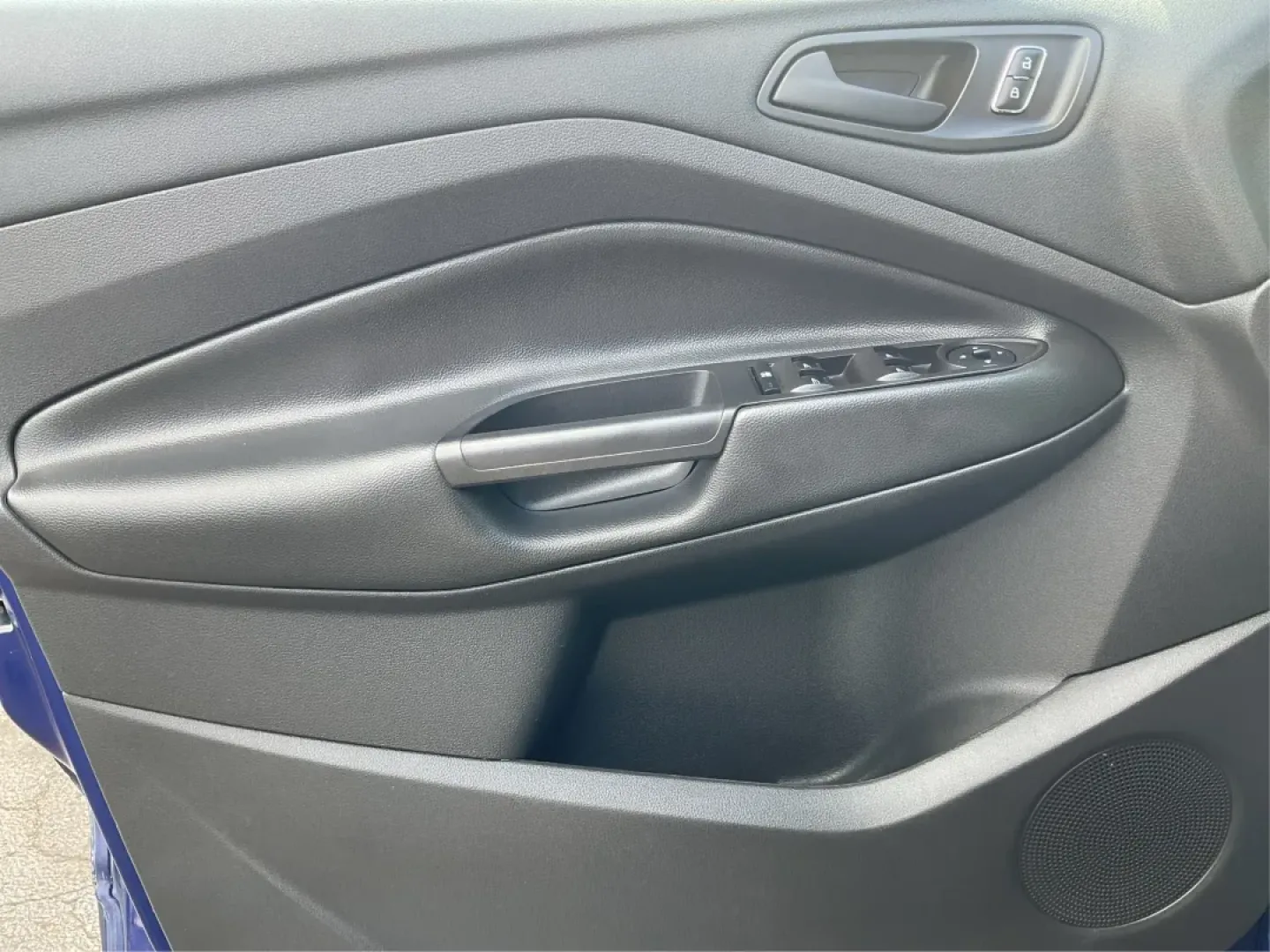 2016 Ford Escape S (1FMCU0F77GU) with an Duratec 2.5L I-4 DOHC engine, located at 4508 South Dixie Dr, Moraine, OH, 45439, (937) 908-9800, 39.689976, -84.218452 - Discover the perfect blend of style, reliability, and versatility with this exceptional 2016 Ford Escape, ideal for weekend adventures and daily commutes. Whether you're a growing family needing extra space, a commuter seeking comfort, or an outdoor enthusiast ready for your next journey, this SUV c - Photo#17