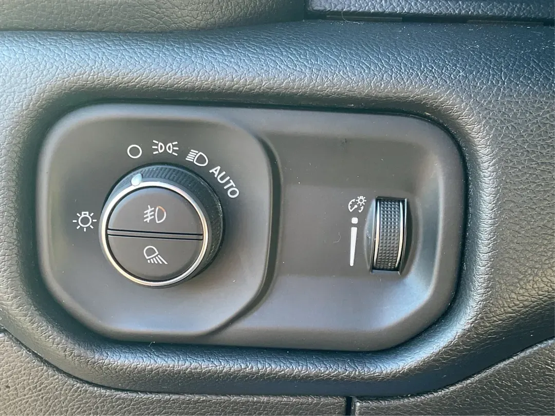 2020 Ram 1500 Big Horn Crew Cab 4x4 5'7 Box (1C6SRFFT8LN) with an Other engine, located at 8750 N County Rd 25A, Piqua, OH, 45356, (937) 908-9800, 40.164391, -84.232513 - **Unleash Adventure with the 2020 Ram 1500 Big Horn Crew Cab 4x4! Perfect for Your Lifestyle!**<br /> <br /> Are you ready to elevate your driving experience? The 2020 Ram 1500 Big Horn Crew Cab 4x4 is your ultimate companion for weekend getaways, daily commutes, or even family road trips. With its - Photo#16