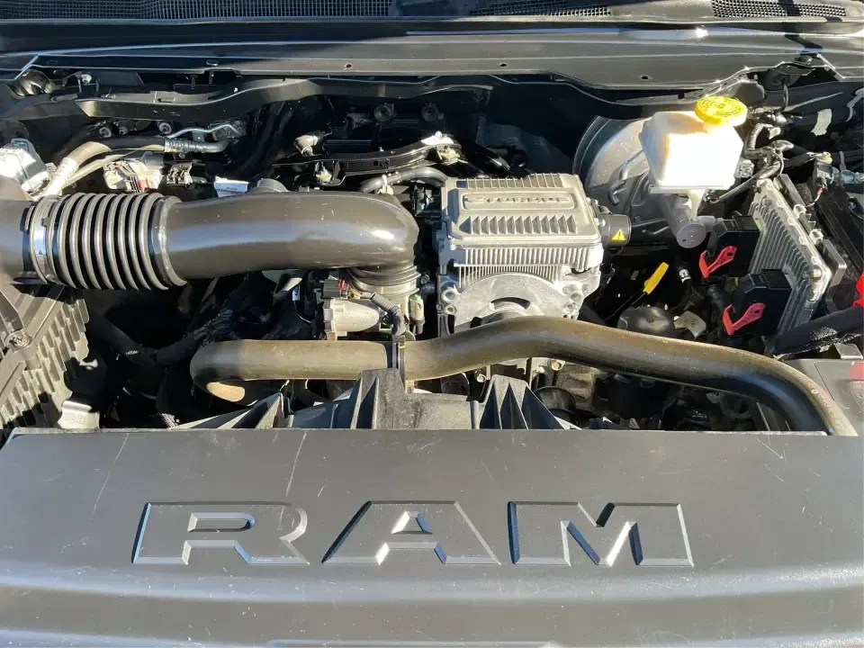 2020 Ram 1500 Big Horn Crew Cab 4x4 5'7 Box (1C6SRFFT8LN) with an 5.7L V8 OHV 16V engine, 8A transmission, located at 4508 South Dixie Dr, Moraine, OH, 45439, (937) 908-9800, 39.689976, -84.218452 - **Unleash Adventure with the 2020 Ram 1500 Big Horn Crew Cab 4x4! Perfect for Your Lifestyle!**<br /> <br /> Are you ready to elevate your driving experience? The 2020 Ram 1500 Big Horn Crew Cab 4x4 is your ultimate companion for weekend getaways, daily commutes, or even family road trips. With its - Photo#11