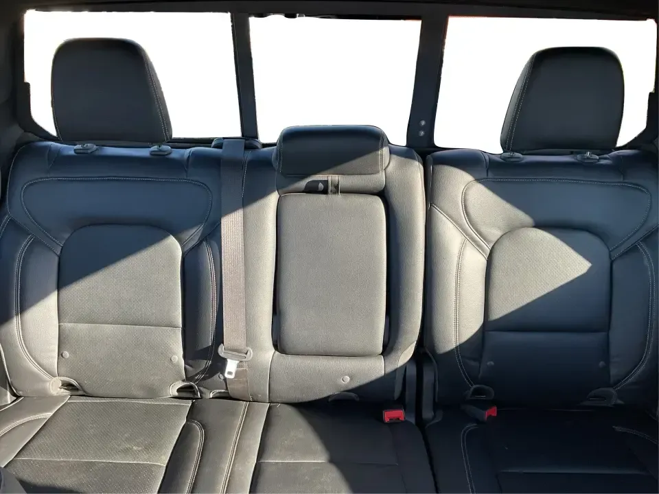 2020 Ram 1500 Big Horn Crew Cab 4x4 5'7 Box (1C6SRFFT8LN) with an 5.7L V8 OHV 16V engine, 8A transmission, located at 4508 South Dixie Dr, Moraine, OH, 45439, (937) 908-9800, 39.689976, -84.218452 - **Unleash Adventure with the 2020 Ram 1500 Big Horn Crew Cab 4x4! Perfect for Your Lifestyle!**<br /> <br /> Are you ready to elevate your driving experience? The 2020 Ram 1500 Big Horn Crew Cab 4x4 is your ultimate companion for weekend getaways, daily commutes, or even family road trips. With its - Photo#13