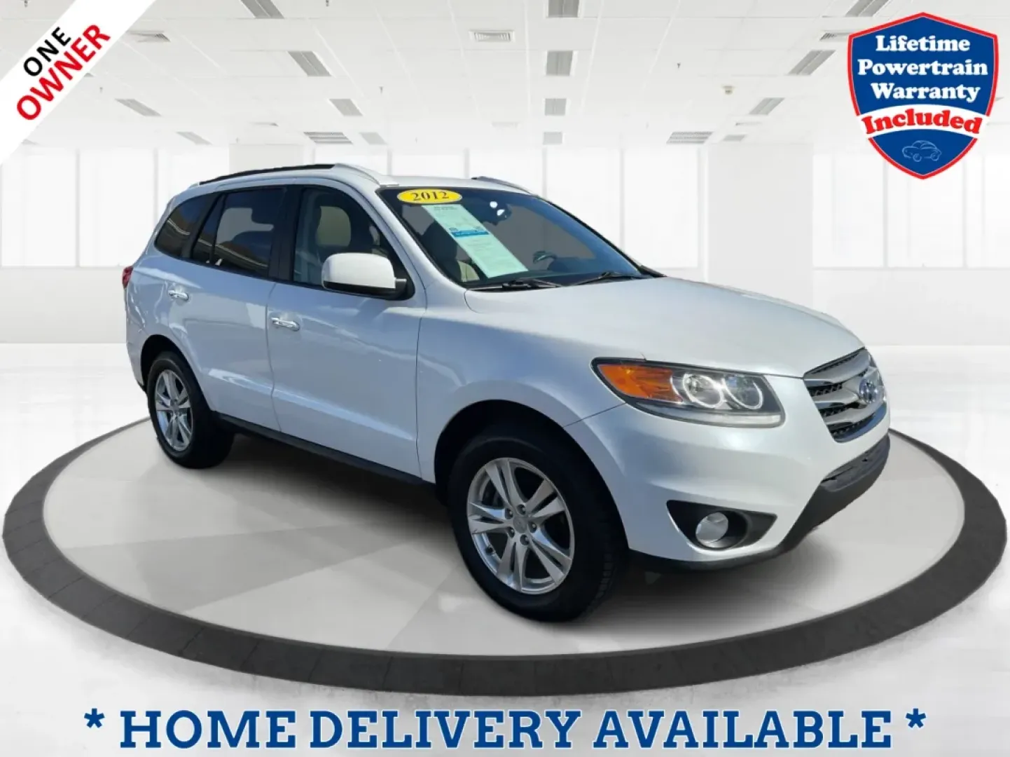 2012 Hyundai Santa Fe Limited V6 (5XYZK4AGXCG) with an 3.5L V-6 DOHC engine, located at 880 E. National Road, Vandalia, OH, 45377, (937) 908-9800, 39.891918, -84.183594 - **Adventure Awaits with This 2012 Hyundai Santa Fe Limited V6!**<br /> <br /> If you're in the market for a reliable SUV that effortlessly blends style, comfort, and capability, look no further than this stunning 2012 Hyundai Santa Fe Limited V6. Perfect for growing families, weekend adventures, or - Photo#0