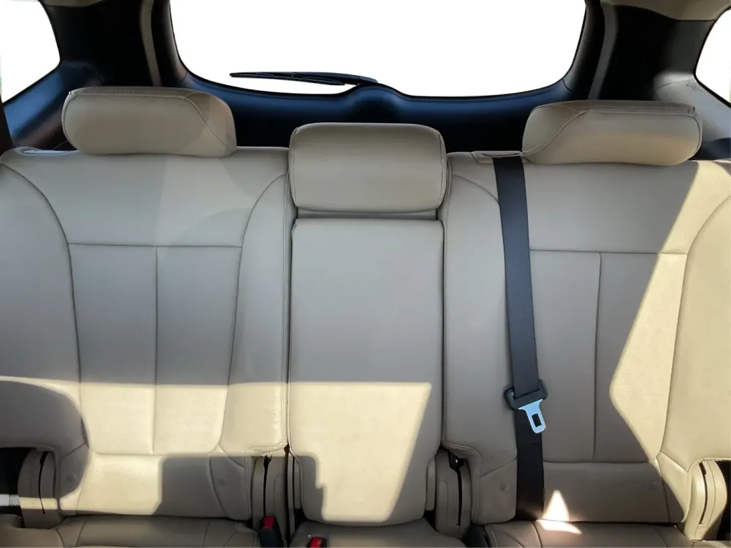 2012 Hyundai Santa Fe Limited V6 (5XYZK4AGXCG) with an 3.5L V-6 DOHC engine, located at 880 E. National Road, Vandalia, OH, 45377, (937) 908-9800, 39.891918, -84.183594 - **Adventure Awaits with This 2012 Hyundai Santa Fe Limited V6!**<br /> <br /> If you're in the market for a reliable SUV that effortlessly blends style, comfort, and capability, look no further than this stunning 2012 Hyundai Santa Fe Limited V6. Perfect for growing families, weekend adventures, or - Photo#13