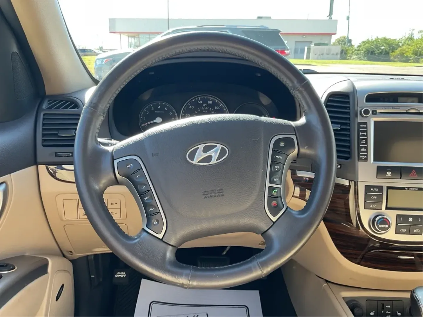 2012 Hyundai Santa Fe Limited V6 (5XYZK4AGXCG) with an 3.5L V-6 DOHC engine, located at 880 E. National Road, Vandalia, OH, 45377, (937) 908-9800, 39.891918, -84.183594 - **Adventure Awaits with This 2012 Hyundai Santa Fe Limited V6!**<br /> <br /> If you're in the market for a reliable SUV that effortlessly blends style, comfort, and capability, look no further than this stunning 2012 Hyundai Santa Fe Limited V6. Perfect for growing families, weekend adventures, or - Photo#15