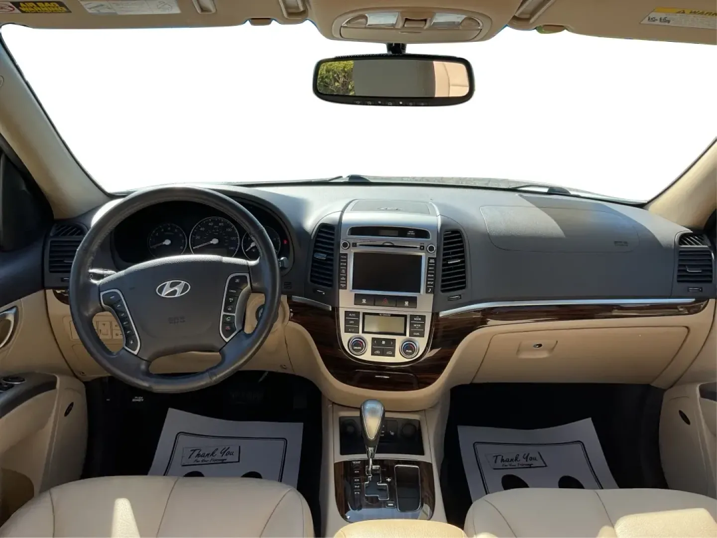 2012 Hyundai Santa Fe Limited V6 (5XYZK4AGXCG) with an 3.5L V-6 DOHC engine, located at 880 E. National Road, Vandalia, OH, 45377, (937) 908-9800, 39.891918, -84.183594 - **Adventure Awaits with This 2012 Hyundai Santa Fe Limited V6!**<br /> <br /> If you're in the market for a reliable SUV that effortlessly blends style, comfort, and capability, look no further than this stunning 2012 Hyundai Santa Fe Limited V6. Perfect for growing families, weekend adventures, or - Photo#19