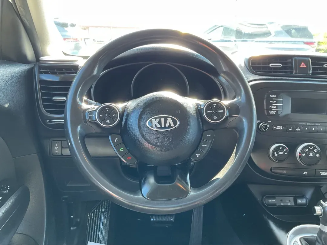 2015 Kia Soul Base (KNDJN2A21F7) with an Other engine, located at 1099 N County Rd 25A, Troy, OH, 45373, (937) 908-9800, 40.057079, -84.212883 - 2015 Kia Soul Base - Photo#16