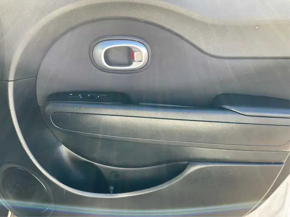 2015 Kia Soul Base (KNDJN2A21F7) with an 1.6L L4 DOHC 16V engine, Automatic transmission, located at 1230 East Main St, Xenia, OH, 45385, (937) 908-9800, 39.688026, -83.910172 - Are you ready to elevate your daily commute or embark on weekend adventures with ease? Look no further than the 2015 Kia Soul, a versatile compact vehicle that combines style, comfort, and functionality. Perfect for urban explorers, young professionals, and growing families alike, this car is equipp - Photo#18