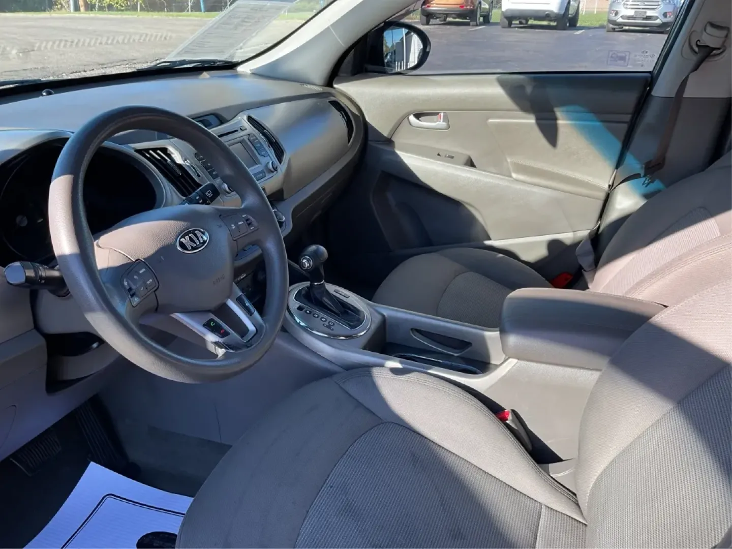 2014 Kia Sportage LX AWD (KNDPBCAC8E7) with an 2.4L V6 DOHC 24V engine, 6-Speed Automatic transmission, located at 4508 South Dixie Dr, Moraine, OH, 45439, (937) 908-9800, 39.689976, -84.218452 - **Adventure Awaits with the 2014 Kia Sportage LX AWD - Your Perfect Crossover Companion!**<br /> <br /> Imagine hitting the open road, whether you're embarking on a scenic weekend getaway or navigating through your daily commute. The 2014 Kia Sportage LX AWD is designed for those who crave versatili - Photo#9