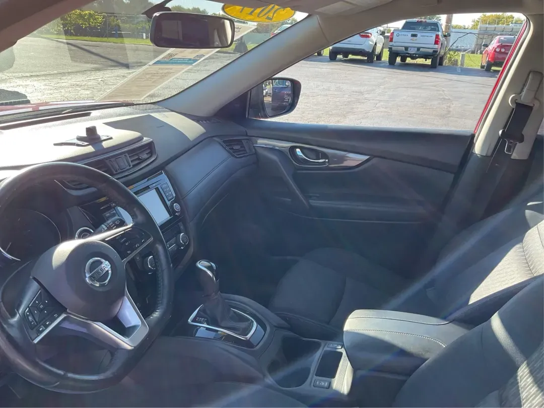 2017 Nissan Rogue SV (JN8AT2MV6HW) with an 2.5L I-4 DOHC engine, CVT transmission, located at 1230 East Main St, Xenia, OH, 45385, (937) 908-9800, 39.688026, -83.910172 - Are you searching for the perfect vehicle to enhance your daily adventures? Look no further! This 2017 Nissan Rogue SV is the ideal SUV for those who crave versatility and comfort, making it a fantastic choice for growing families, weekend warriors, and daily commuters alike. With its spacious inter - Photo#9