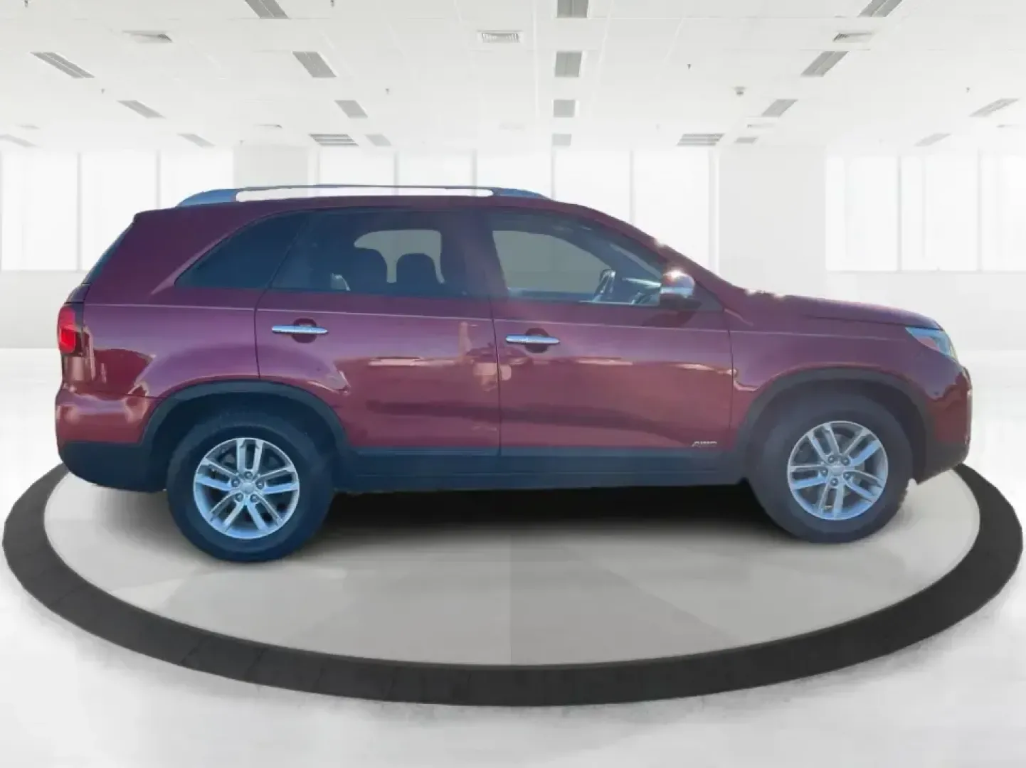 2015 Kia Sorento LX (5XYKTCA66FG) with an 2.4L I-4 gasoline direct injection engine, 6-Speed Automatic transmission, located at 4508 South Dixie Dr, Moraine, OH, 45439, (937) 908-9800, 39.689976, -84.218452 - **Adventure Awaits with the 2015 Kia Sorento LX from Advantage Car and Credit!**<br /> <br /> Are you ready to elevate your family outings or embark on unforgettable weekend adventures? Look no further than this stunning **2015 Kia Sorento LX**! With its striking Remington Red Metallic exterior and - Photo#1