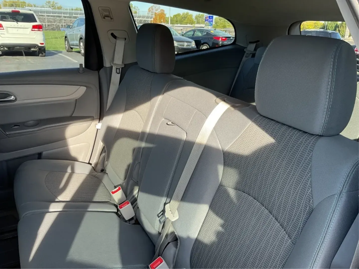 2017 Chevrolet Traverse LS (1GNKVFKD4HJ) with an 3.6L V-6 gasoline direct injection engine, located at 8750 N County Rd 25A, Piqua, OH, 45356, (937) 908-9800, 40.164391, -84.232513 - Experience the perfect blend of style and functionality with the 2017 Chevrolet Traverse LS, available at Advantage Car and Credit - Piqua. This versatile SUV is tailored for families on the go, weekend adventurers, or anyone seeking a reliable vehicle to navigate life's journeys. With spacious seat - Photo#10