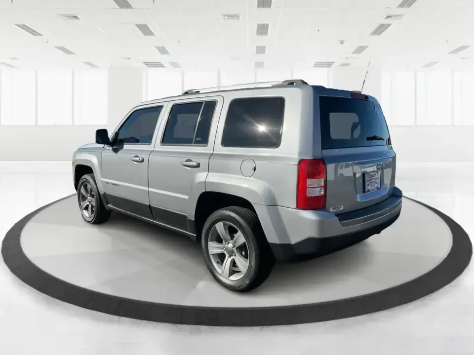 2016 Jeep Patriot Sport SE (1C4NJPBA0GD) with an 2L I-4 DOHC engine, Automatic transmission, located at 4508 South Dixie Dr, Moraine, OH, 45439, (937) 908-9800, 39.689976, -84.218452 - **Explore Adventure with the 2016 Jeep Patriot Sport SE Your Next Road Trip Awaits!**<br /> <br /> When it comes to memorable road trips or weekend getaways, having the right vehicle can make all the difference. The **2016 Jeep Patriot Sport SE** is designed for those who crave the thrill of advent - Photo#4