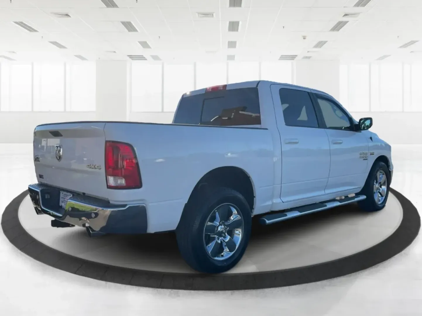 2019 Ram 1500 Big Horn Crew Cab 4x4 5'7 Box (1C6RR7LT9KS) with an HEMI 5.7L V-8 variable valve control engine, located at 8750 N County Rd 25A, Piqua, OH, 45356, (937) 908-9800, 40.164391, -84.232513 - **Elevate Your Adventures with the 2019 Ram 1500 Big Horn Crew Cab!** <br /> <br /> Are you ready to take on the world with a vehicle that perfectly balances work and play? The 2019 Ram 1500 Big Horn Crew Cab is the ultimate truck for those who crave both functionality and style. Whether you're load - Photo#2