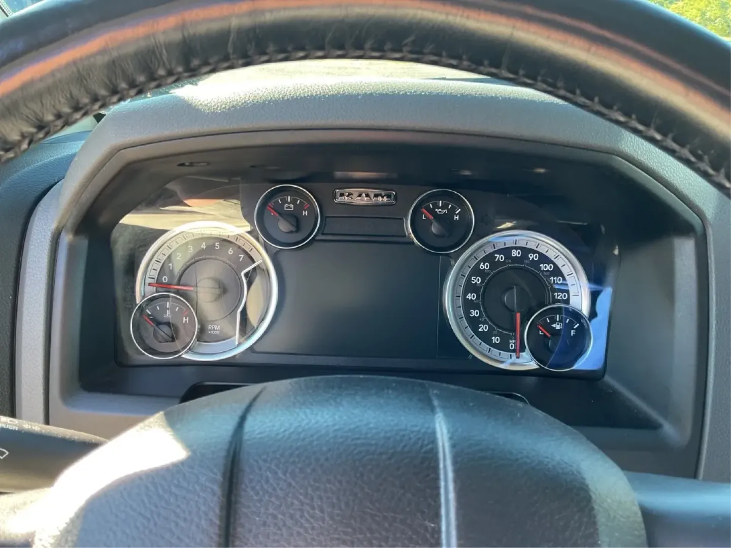 2019 Ram 1500 Big Horn Crew Cab 4x4 5'7 Box (1C6RR7LT9KS) with an HEMI 5.7L V-8 variable valve control engine, located at 8750 N County Rd 25A, Piqua, OH, 45356, (937) 908-9800, 40.164391, -84.232513 - **Elevate Your Adventures with the 2019 Ram 1500 Big Horn Crew Cab!** <br /> <br /> Are you ready to take on the world with a vehicle that perfectly balances work and play? The 2019 Ram 1500 Big Horn Crew Cab is the ultimate truck for those who crave both functionality and style. Whether you're load - Photo#14
