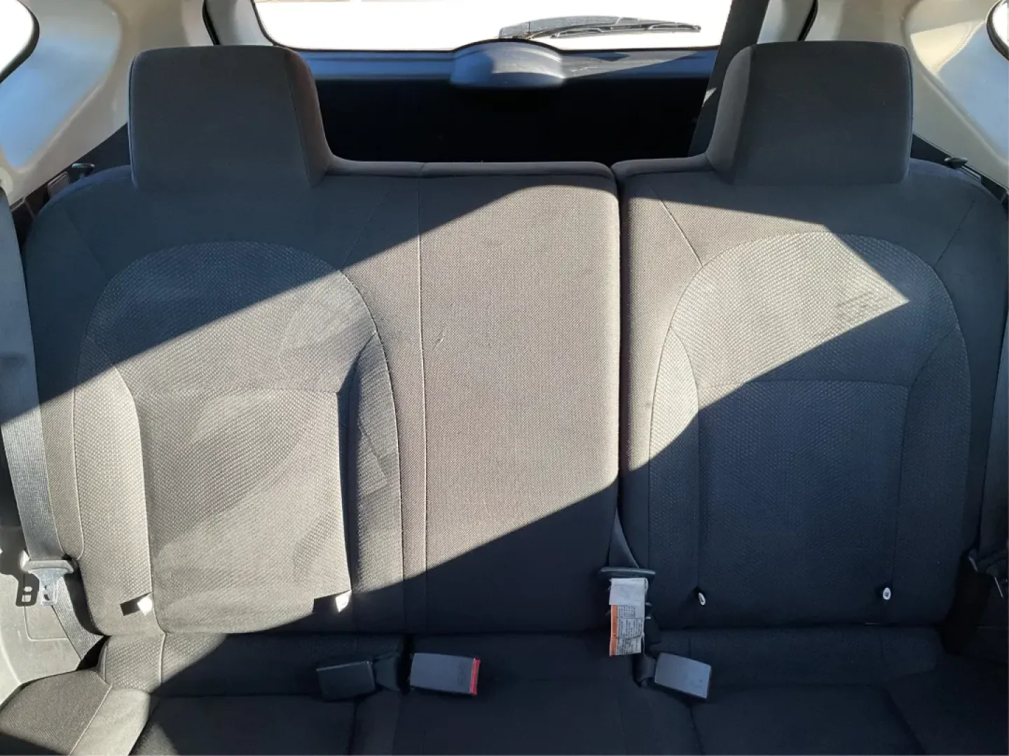 2015 Nissan Rogue S (JN8AS5MV2FW) with an 2.5L I-4 DOHC engine, located at 401 Woodman Dr, Riverside, OH, 45431, (937) 908-9800, 39.760899, -84.123421 - Are you ready to elevate your daily commute or embark on spontaneous weekend getaways? The 2015 Nissan Rogue, available at Advantage Car and Credit in Troy, OH, is the perfect SUV for those who crave versatility and style. With its all-wheel drive and spacious interior, this vehicle is not just a mo - Photo#14