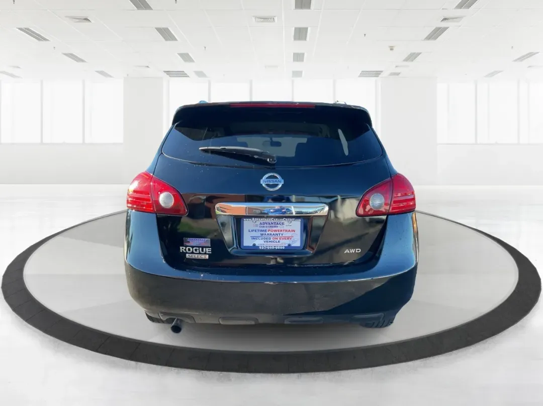 2015 Nissan Rogue S (JN8AS5MV2FW) with an 2.5L I-4 DOHC engine, located at 1184 Kauffman Ave, Fairborn, OH, 45324, (937) 908-9800, 39.807072, -84.030914 - Are you ready to elevate your daily commute or embark on spontaneous weekend getaways? The 2015 Nissan Rogue, available at Advantage Car and Credit in Troy, OH, is the perfect SUV for those who crave versatility and style. With its all-wheel drive and spacious interior, this vehicle is not just a mo - Photo#3