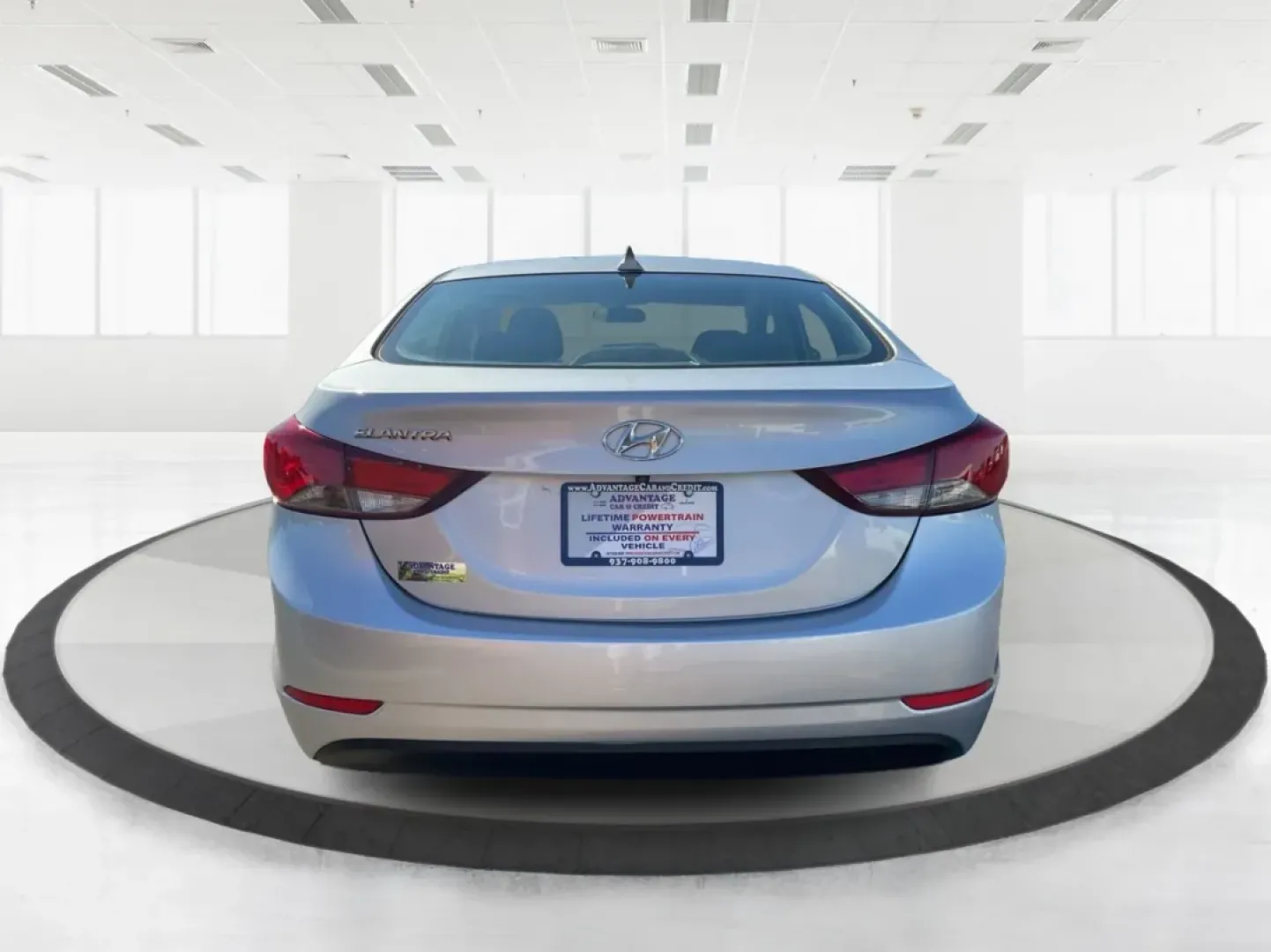 2014 Hyundai Elantra SE (KMHDH4AE8EU) with an Nu 1.8L I-4 DOHC engine, located at 4508 South Dixie Dr, Moraine, OH, 45439, (937) 908-9800, 39.689976, -84.218452 - Experience the freedom of the open road with the perfect blend of comfort and style in this stunning 2014 Hyundai Elantra SE! Whether you're commuting to work, running errands, or embarking on weekend adventures, this sedan is designed to elevate your driving experience. Located at Advantage Car and - Photo#3