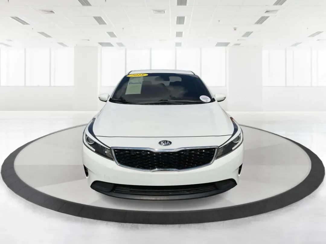 2018 Kia Forte LX (3KPFK4A73JE) with an 2L I-4 DOHC engine, located at 1099 N County Rd 25A, Troy, OH, 45373, (937) 908-9800, 40.057079, -84.212883 - 2018 Kia Forte LX - Photo#7