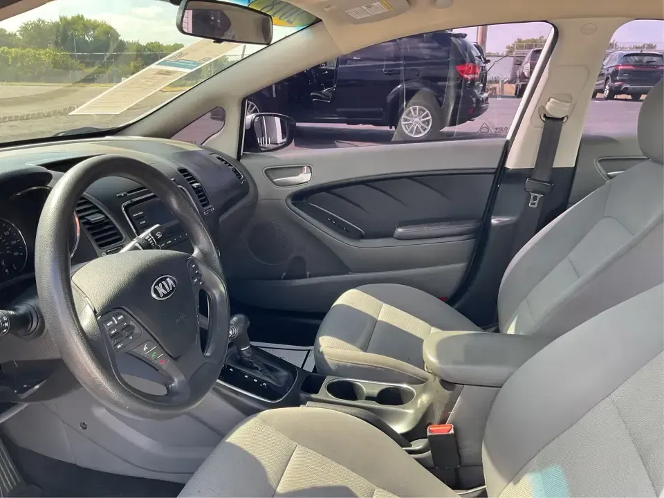 2018 Kia Forte LX (3KPFK4A73JE) with an 2L I-4 DOHC engine, 6M transmission, located at 1099 N County Rd 25A, Troy, OH, 45373, (937) 908-9800, 40.057079, -84.212883 - Discover a world of convenience and comfort with the 2018 Kia Forte LX, an ideal sedan for budget-conscious buyers and those seeking reliable transportation in Piqua, OH. Whether you're navigating the bustling streets of downtown or taking a scenic drive along the Great Miami River, this versatile v - Photo#9