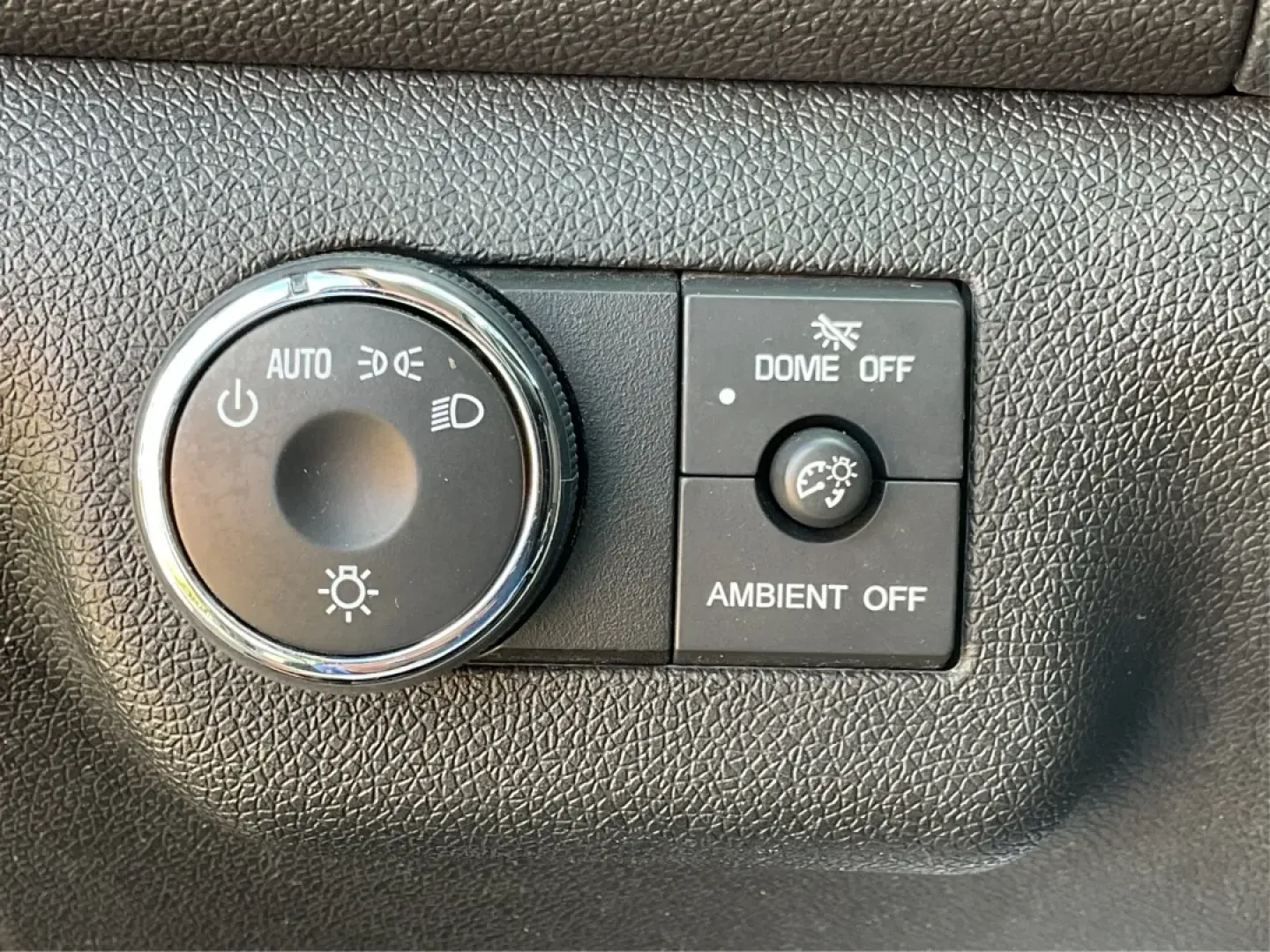 2016 Buick Enclave Leather (5GAKVBKD6GJ) with an 3.6L V-6 gasoline direct injection engine, located at 8750 N County Rd 25A, Piqua, OH, 45356, (937) 908-9800, 40.164391, -84.232513 - **Elevate Your Adventures with the 2016 Buick Enclave Now Available at Advantage Car and Credit - Piqua!**<br /> <br /> Are you ready to redefine your family outings or weekend getaways? The 2016 Buick Enclave is your go-to vehicle for creating unforgettable memories on the road while ensuring comf - Photo#16