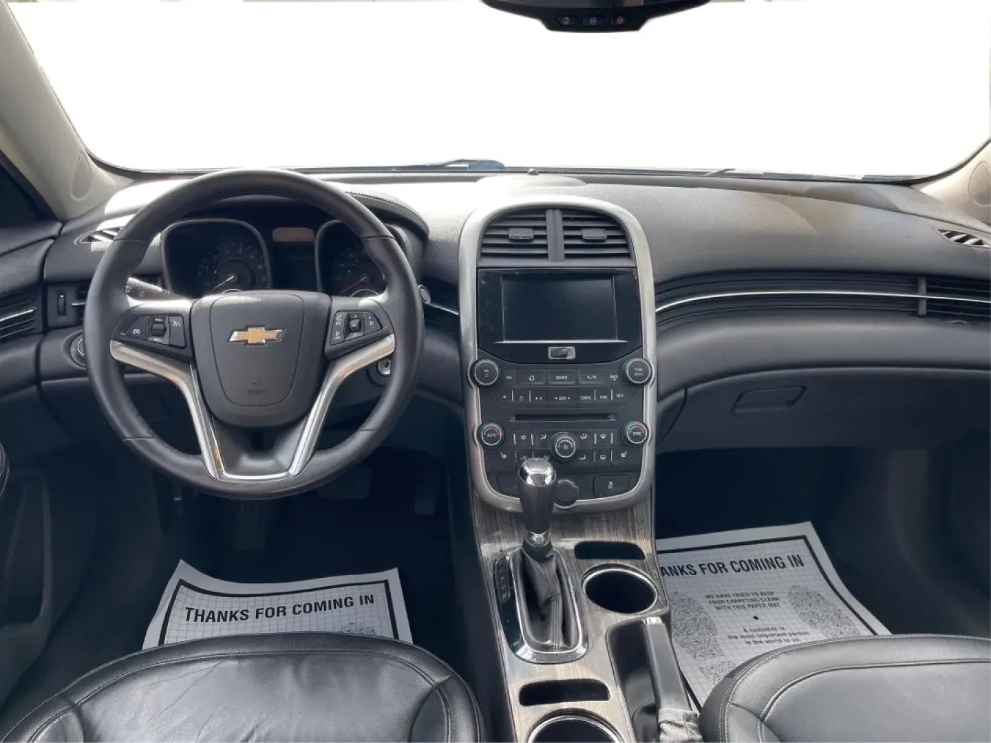 2016 Chevrolet Malibu Limited LTZ (1G11E5SAXGF) with an 2.5L I-4 gasoline direct injection engine, located at 401 Woodman Dr, Riverside, OH, 45431, (937) 908-9800, 39.760899, -84.123421 - **Unleash Your Daily Drive with the 2016 Chevrolet Malibu Limited LTZ at Advantage Car and Credit - Riverside! Perfect for Commuters and Families Alike!**<br /> <br /> Are you in the market for a reliable sedan that combines style, comfort, and technology? Look no further! The 2016 Chevrolet Malibu - Photo#21