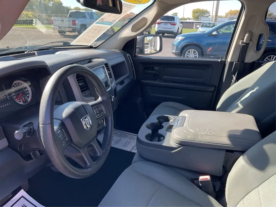 2015 Ram 1500 Express (1C6RR7FTXFS) with an Other engine, located at 4508 South Dixie Dr, Moraine, OH, 45439, (937) 908-9800, 39.689976, -84.218452 - Are you ready to take your adventures to the next level? Whether you're a growing family looking for a reliable vehicle for road trips, a commuter seeking comfort for daily drives, or an outdoor enthusiast needing a rugged companion for off-road excursions, the 2015 Ram 1500 Express Quad Cab is pois - Photo#9