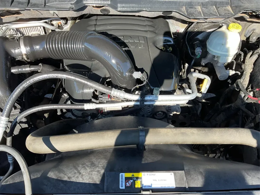 2015 Ram 1500 Express (1C6RR7FTXFS) with an Other engine, located at 4508 South Dixie Dr, Moraine, OH, 45439, (937) 908-9800, 39.689976, -84.218452 - Are you ready to take your adventures to the next level? Whether you're a growing family looking for a reliable vehicle for road trips, a commuter seeking comfort for daily drives, or an outdoor enthusiast needing a rugged companion for off-road excursions, the 2015 Ram 1500 Express Quad Cab is pois - Photo#11