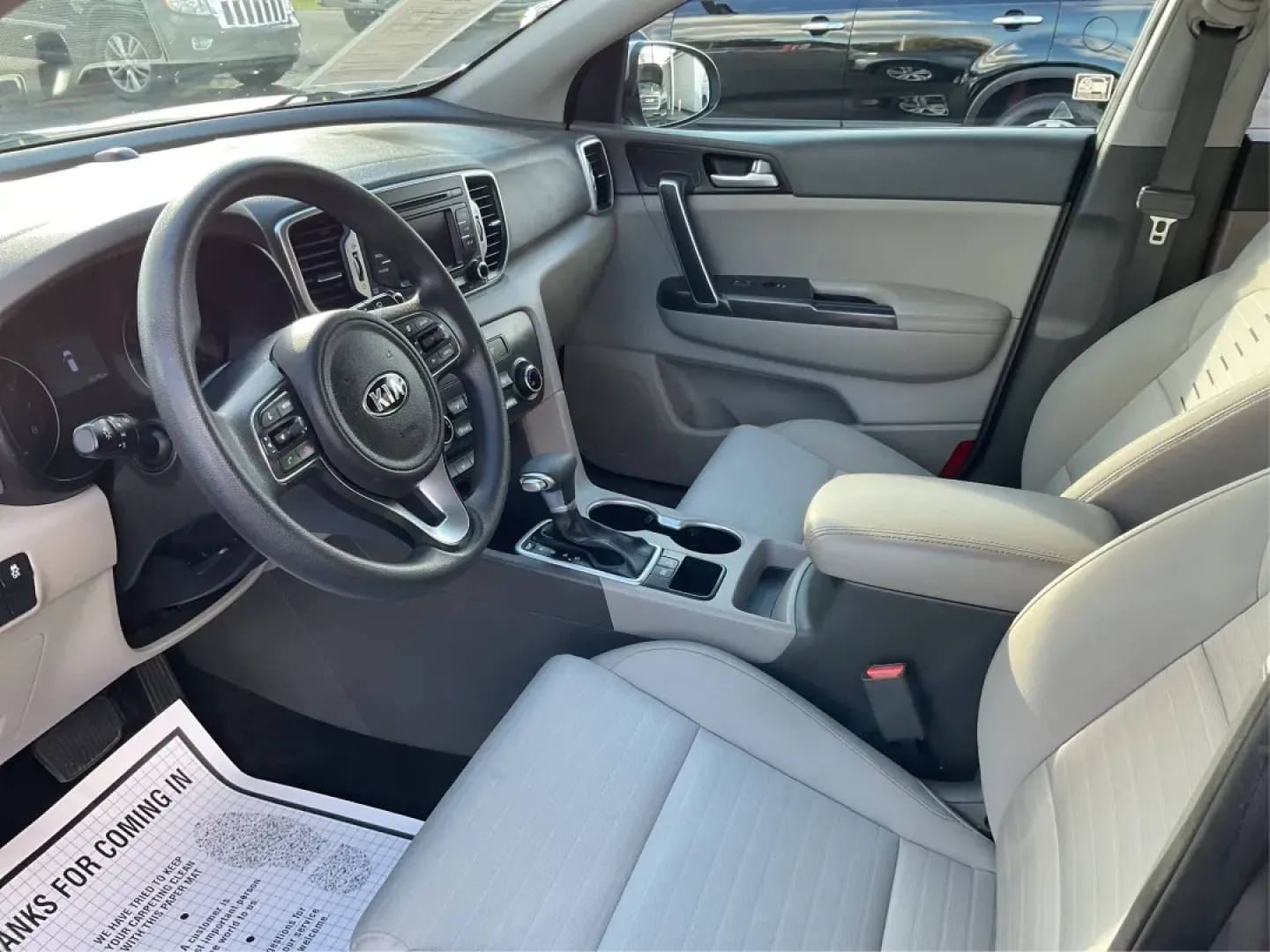 2017 Kia Sportage LX (KNDPM3AC5H7) with an Theta II 2.4L I-4 gasoline direct injection engine, located at 880 E. National Road, Vandalia, OH, 45377, (937) 908-9800, 39.891918, -84.183594 - **Discover Your Next Adventure with the 2017 Kia Sportage LX at Advantage Car and Credit - Vandalia!**<br /> <br /> Are you in the market for a reliable, stylish vehicle that suits your active lifestyle? Look no further than the 2017 Kia Sportage LX! This crossover SUV is not only great for weekend - Photo#9