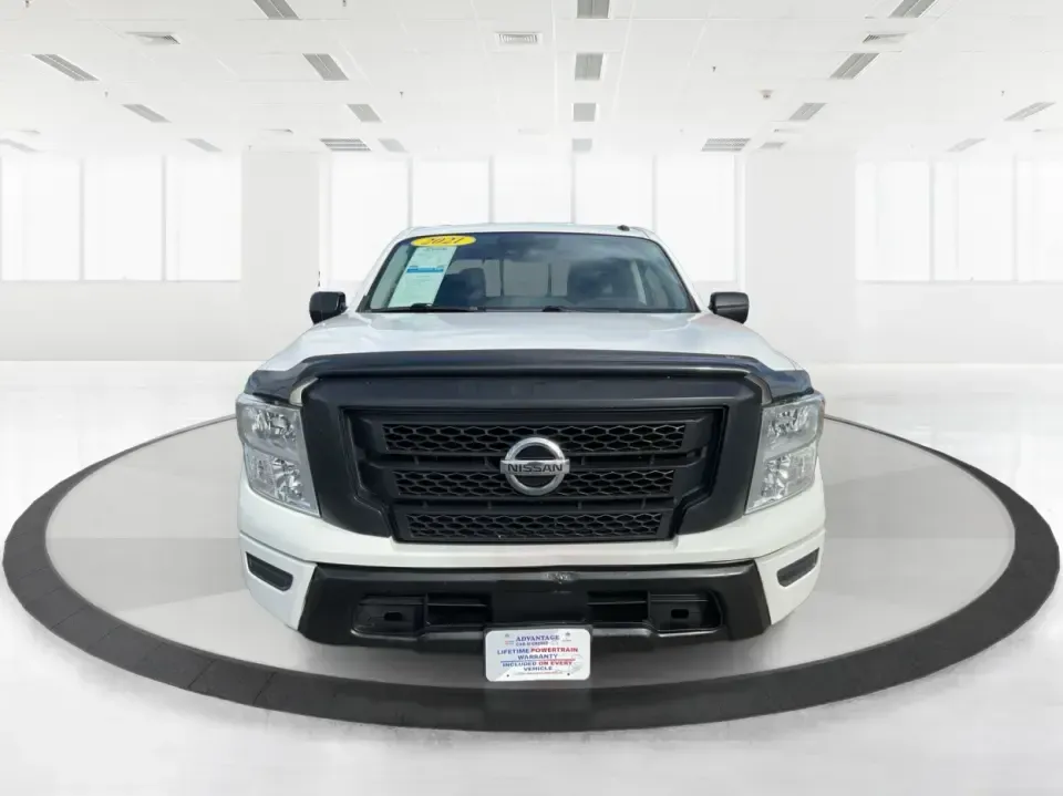 2021 Nissan TITAN Crew Cab S 4x4 (1N6AA1EC4MN) with an Endurance 5.6L V-8 gasoline direct injection engine, 9A transmission, located at 1099 N County Rd 25A, Troy, OH, 45373, (937) 908-9800, 40.057079, -84.212883 - Discover ultimate versatility and rugged capability with this 2021 Nissan TITAN Crew Cab S 4x4, now available at Advantage Car and Credit in Piqua, OH. Whether you're navigating the bustling streets of Piqua or heading out for weekend adventures, this truck is designed to adapt to your lifestyle. Pe - Photo#7